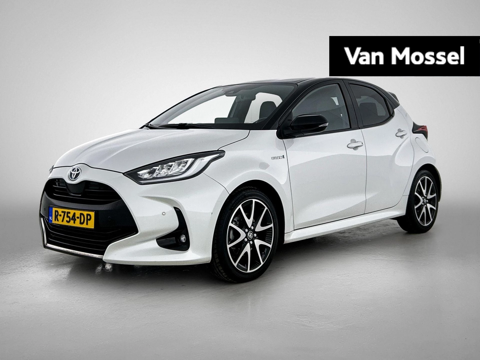 Toyota-Yaris-image-0