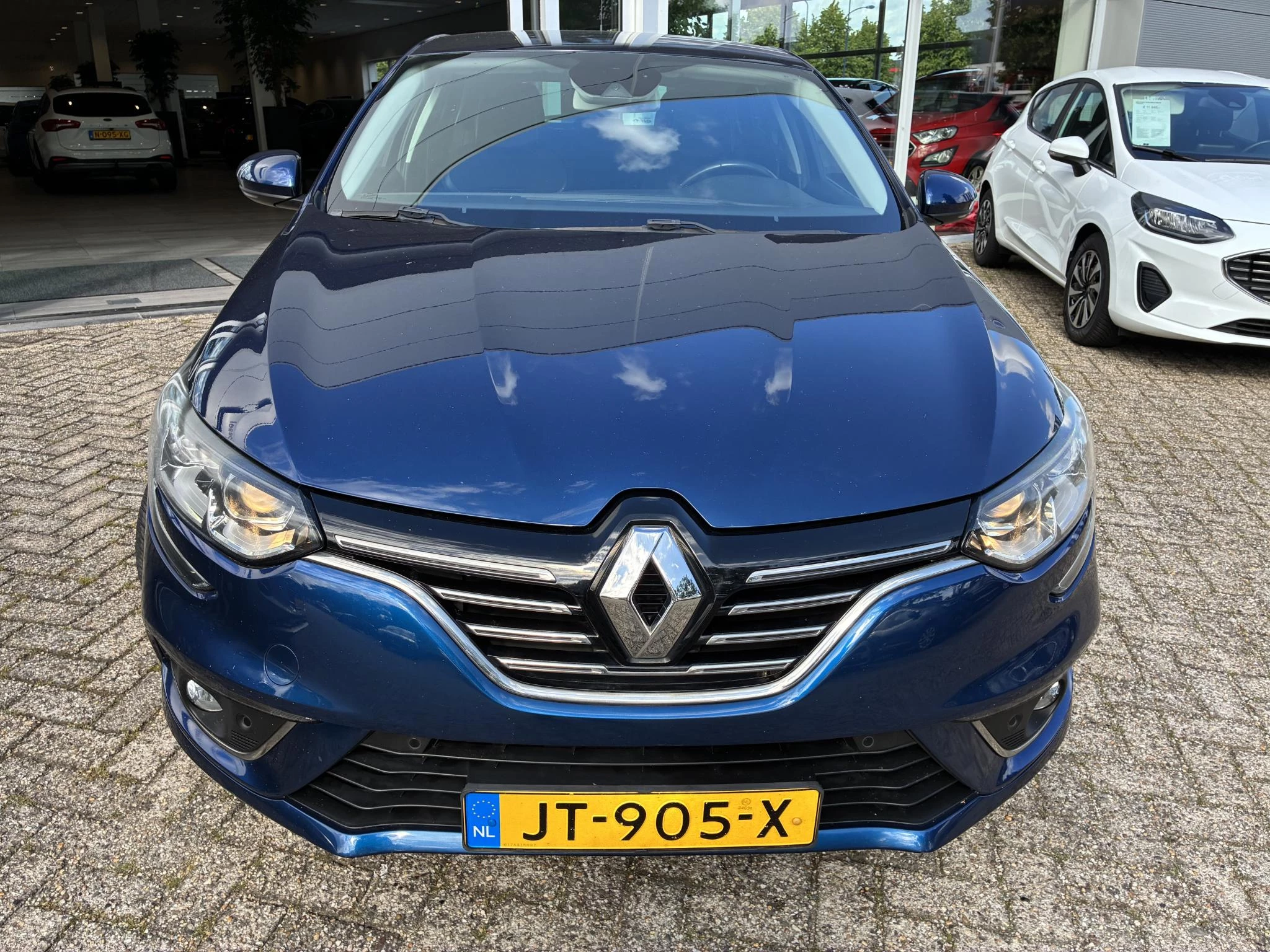 Renault-Mégane-image-7