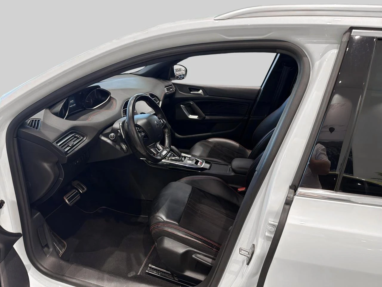 Peugeot-308-image-7