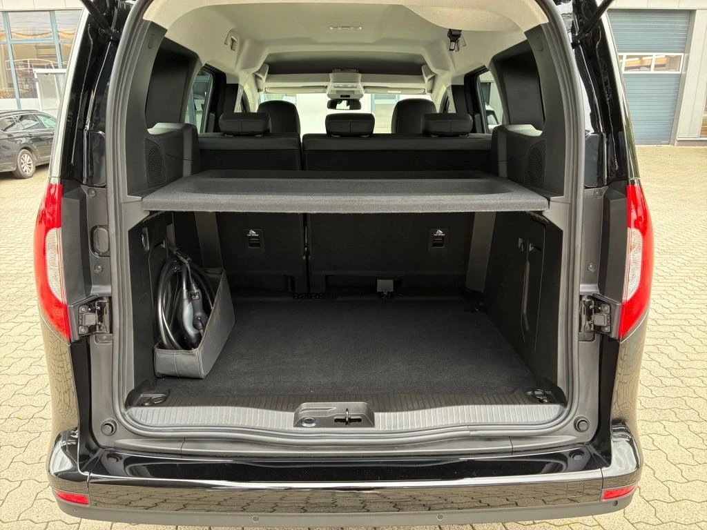 Mercedes-Benz-EQT 200-image-9
