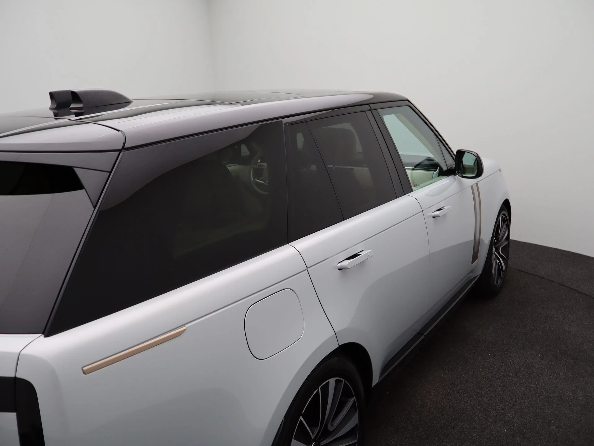 Land Rover Range Rover 3.0 P510e SV PHEV