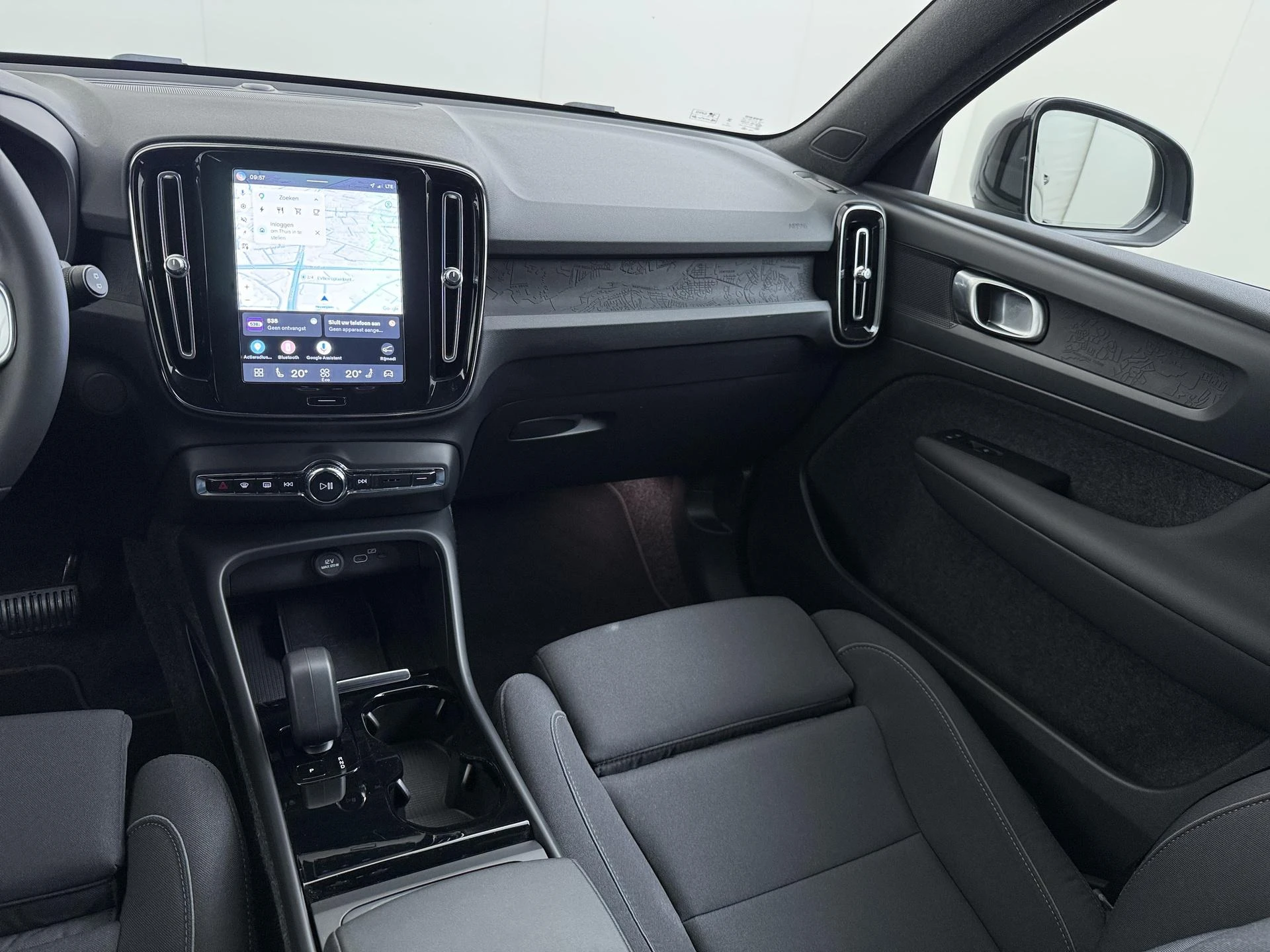 Volvo-XC40-image-19