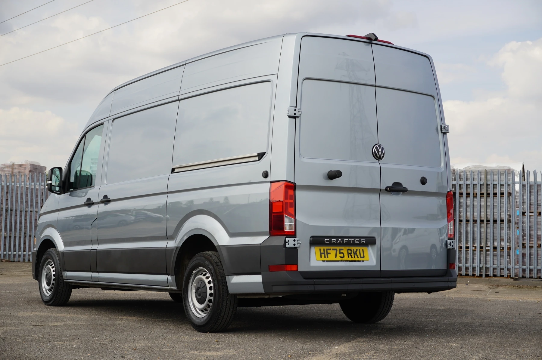Volkswagen-Crafter-image-2