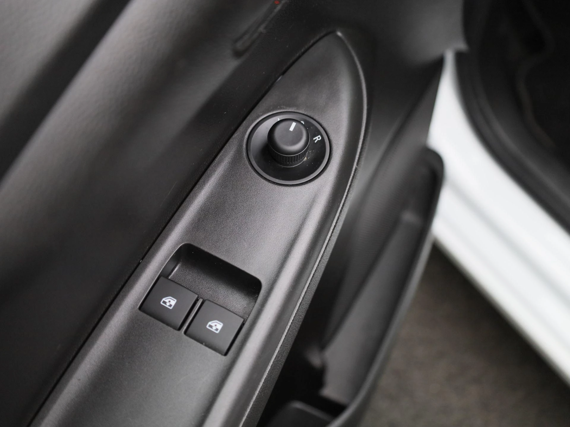Opel-KARL-image-25
