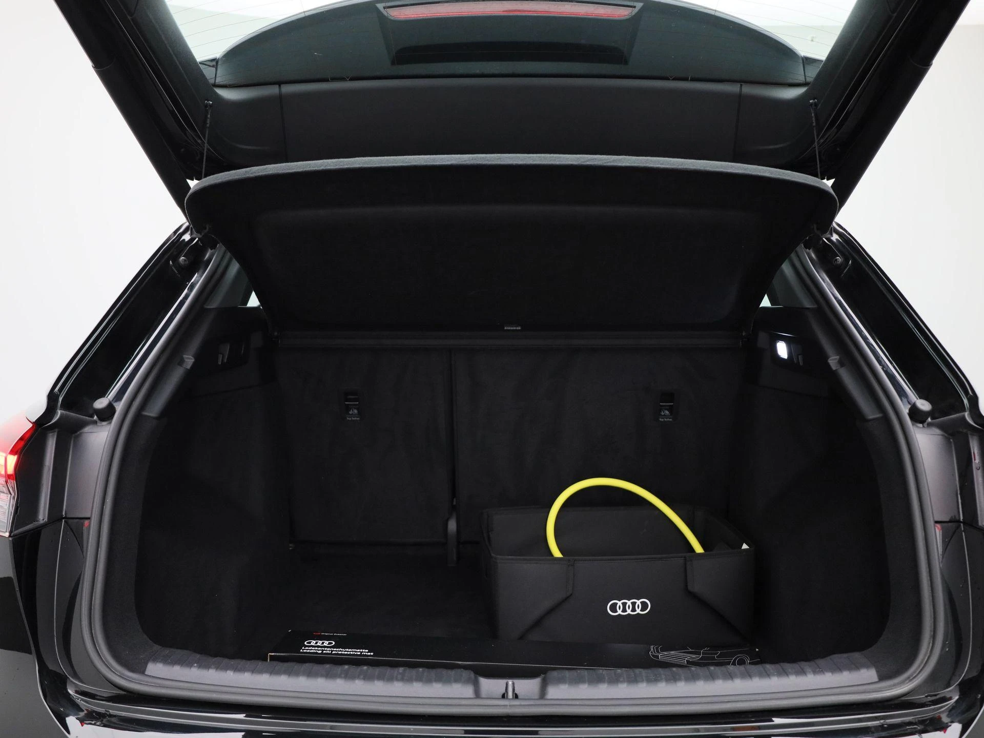 Audi-Q4 e-tron-image-15