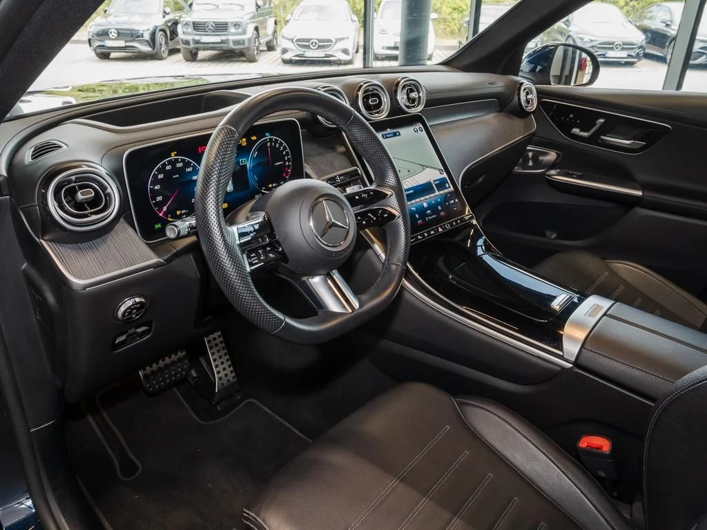Mercedes-Benz-GLC 400 e-image-8
