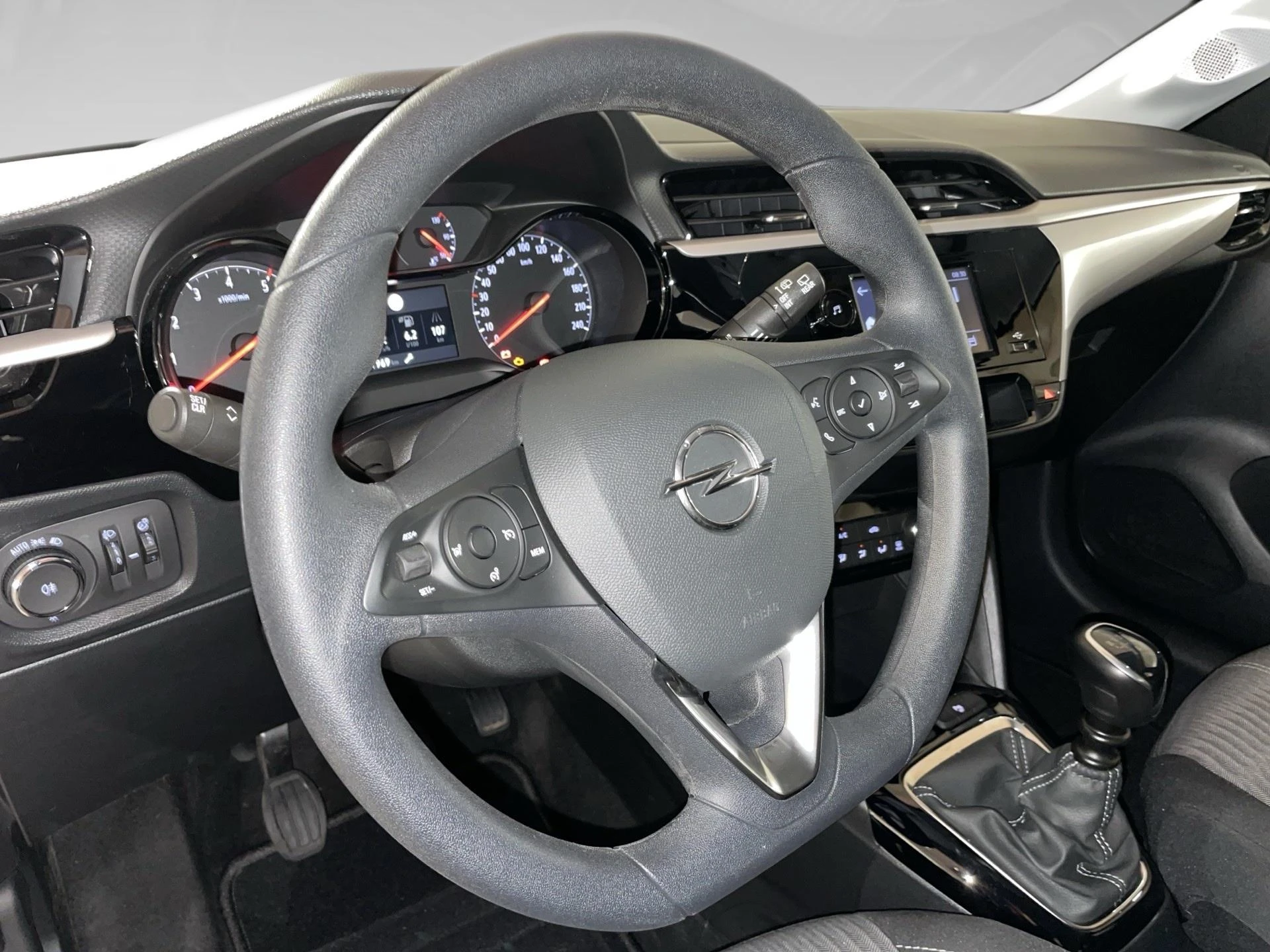 Opel-Corsa-image-7