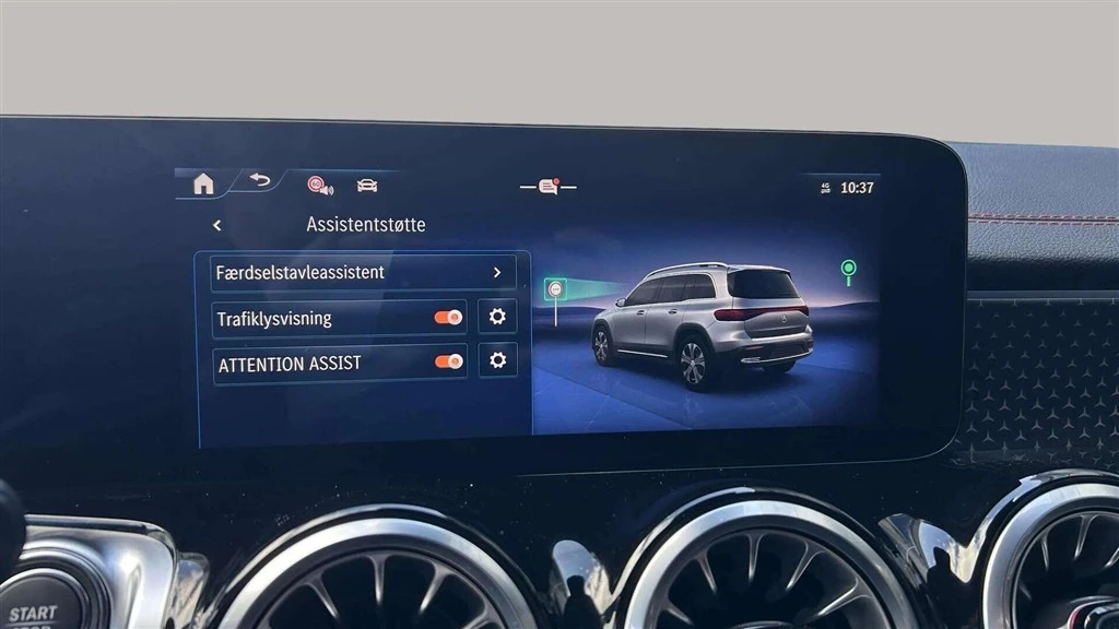 Mercedes-Benz-EQB-image-18