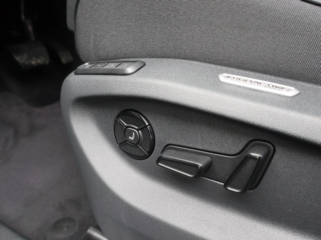 Volkswagen-Tiguan-image-15
