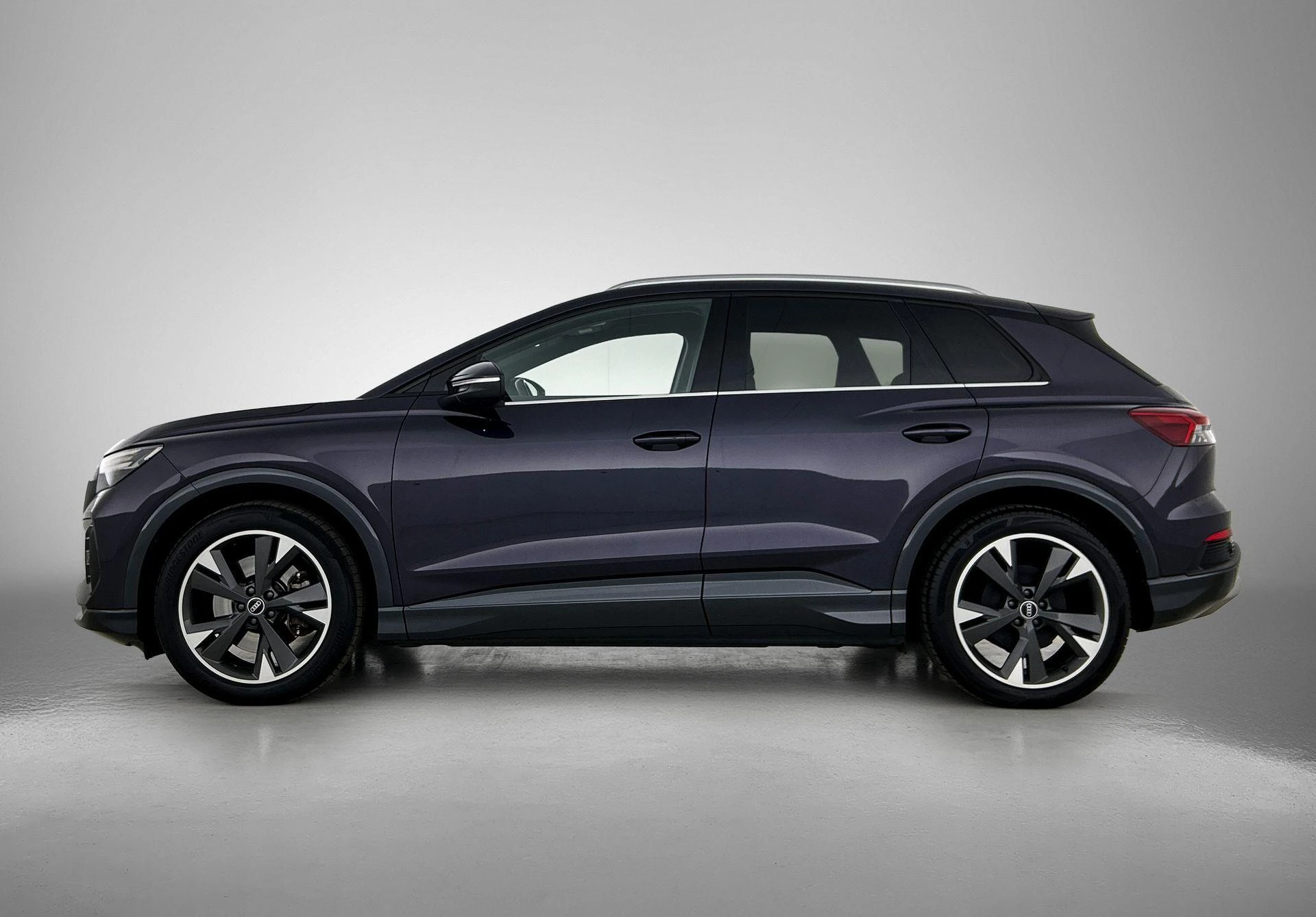 Audi-Q4 e-tron-image-2