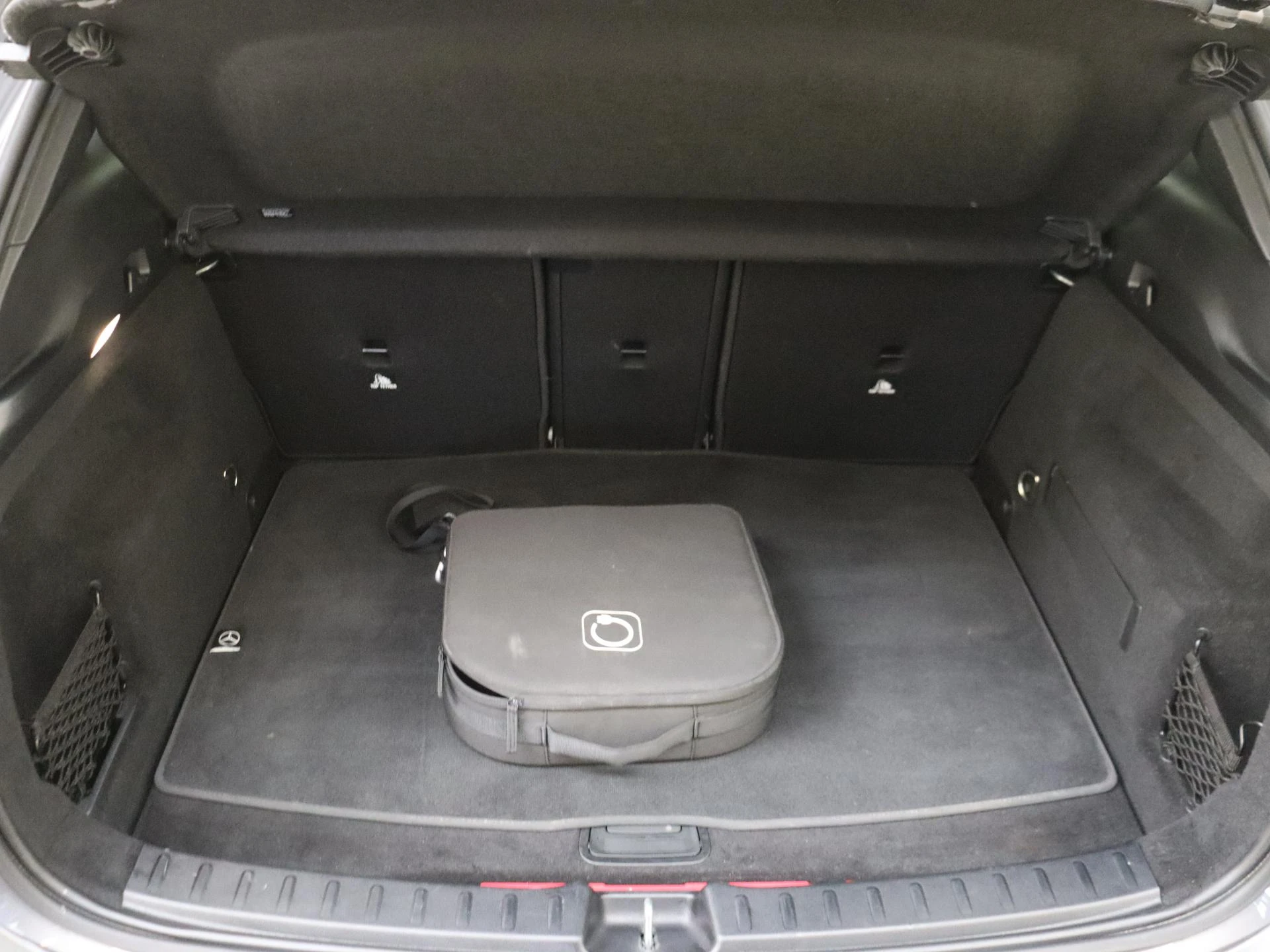Mercedes-Benz-GLA-image-30