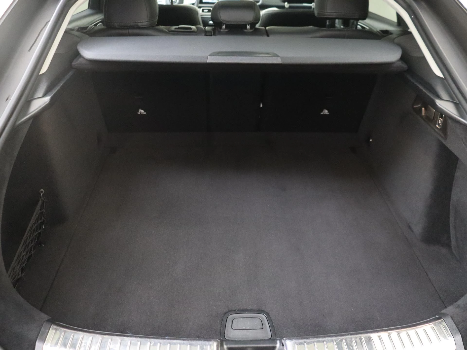 Mercedes-Benz-GLE-image-43