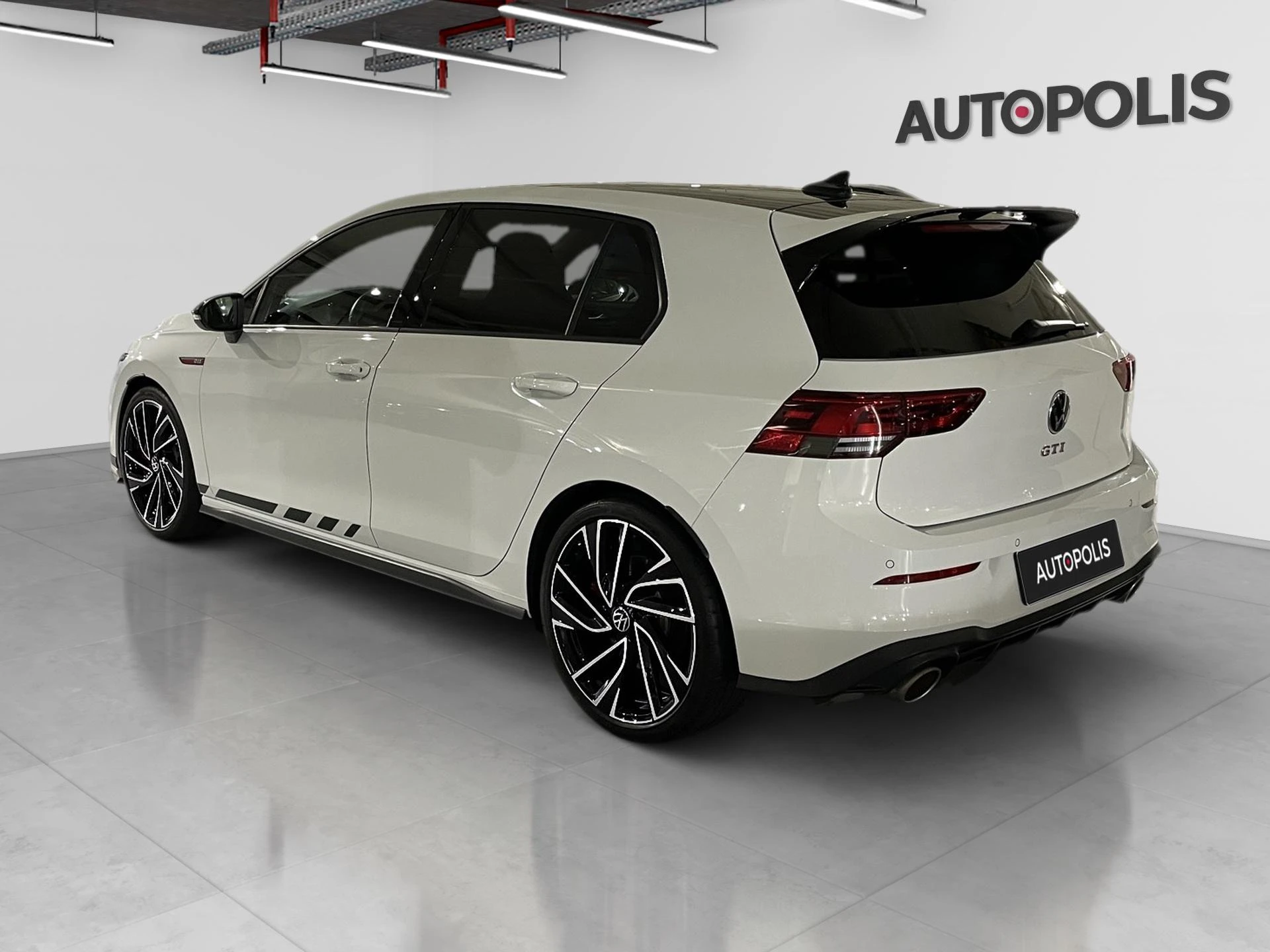 Volkswagen-Golf-image-17