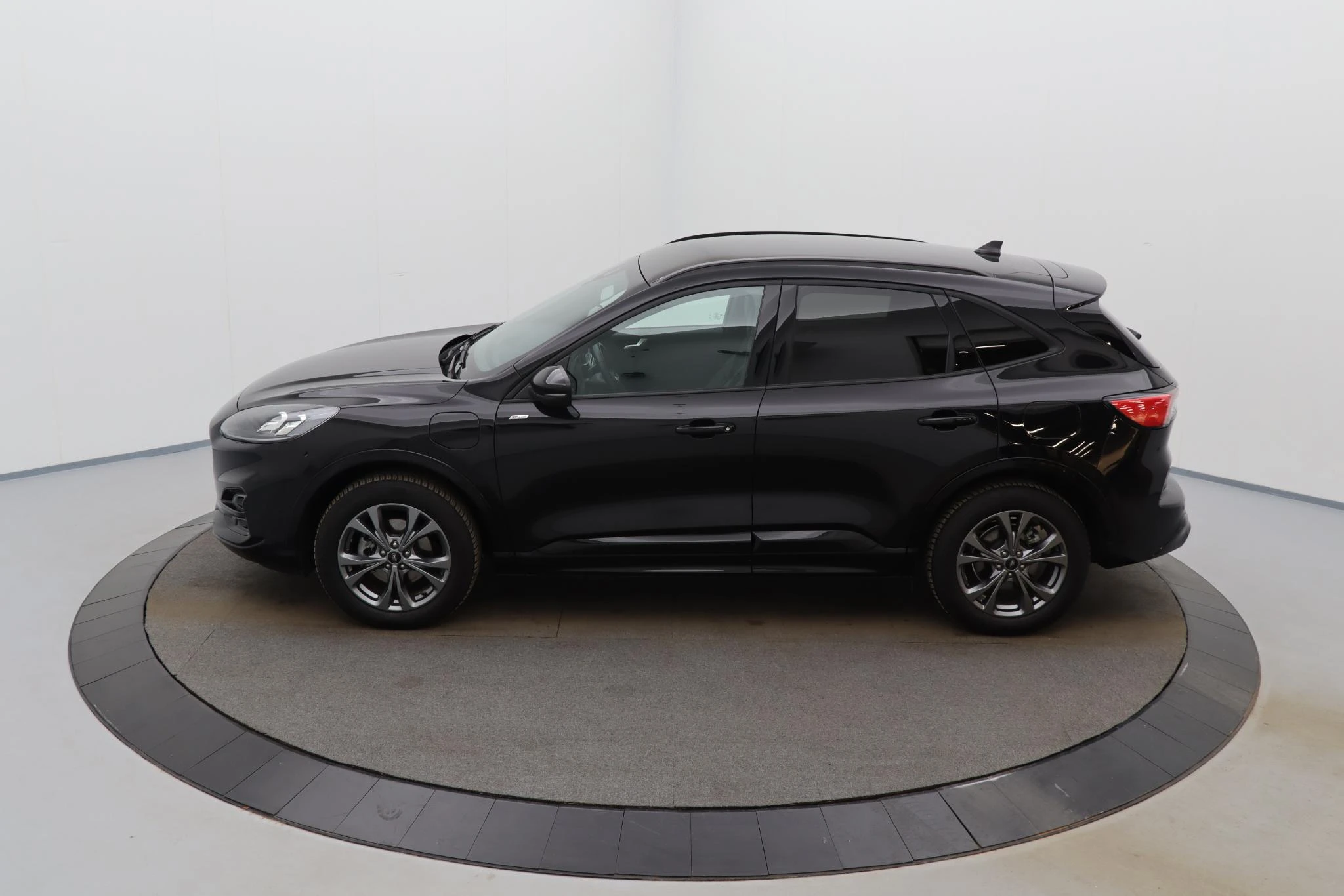 Ford-Kuga-image-8