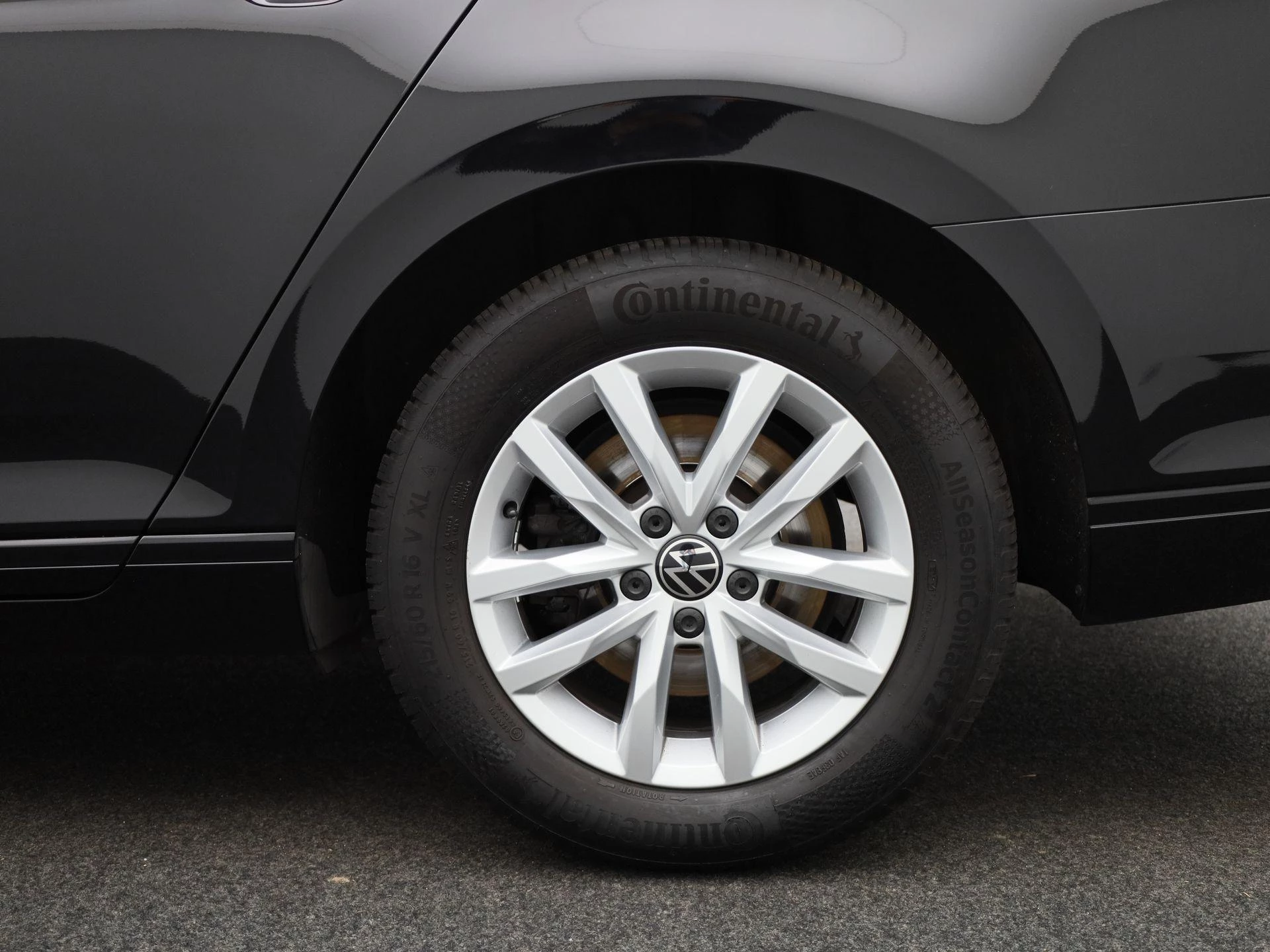Volkswagen Passat Variant 1.6 TDI Elegance Business R