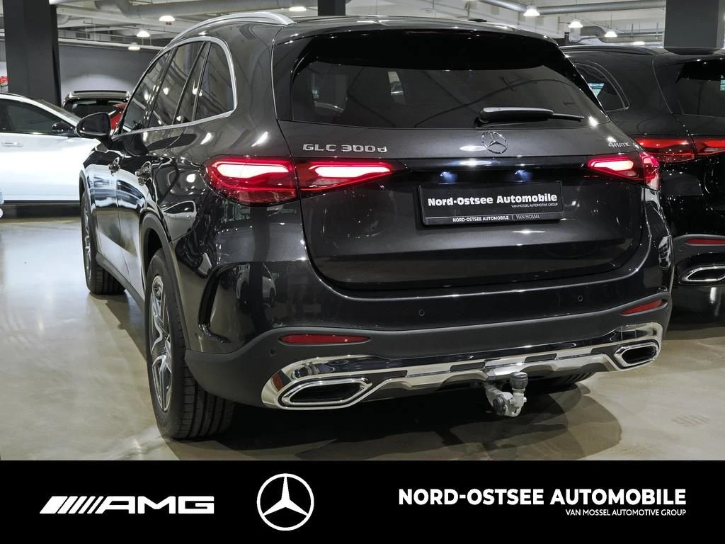 Mercedes-Benz GLC 300 d AMG 4M AHK DISTRONIC MBUX SHZ AMG Line