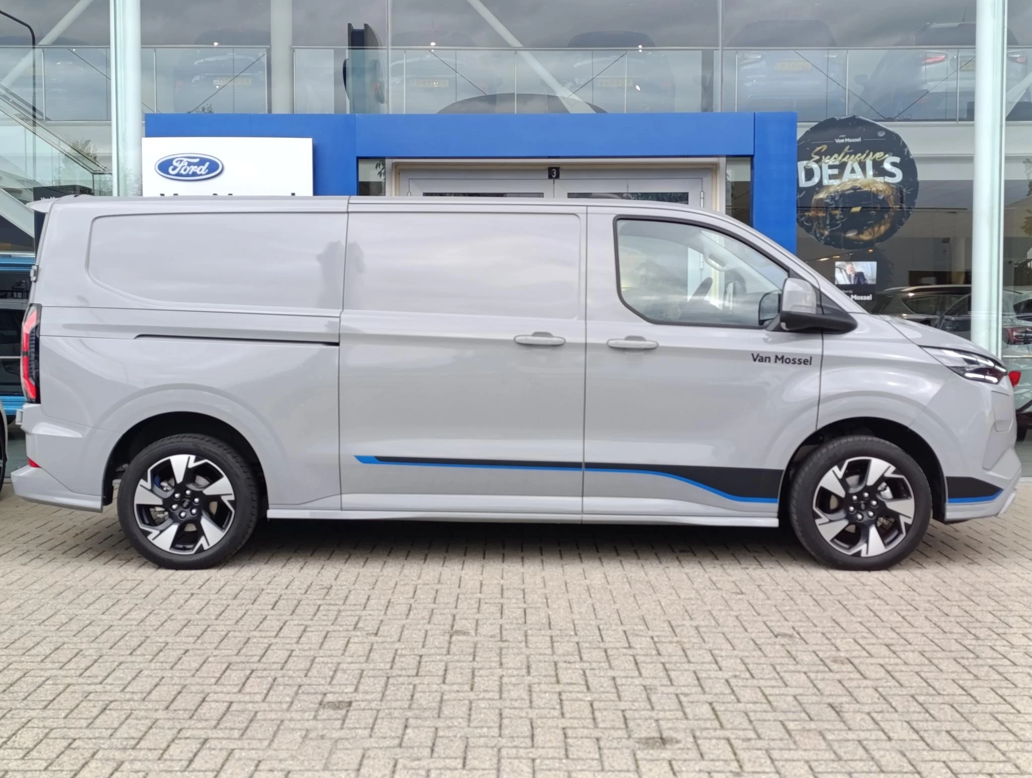 Ford-E-Transit-image-1