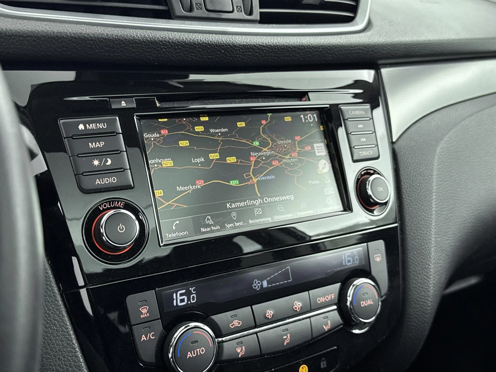 Nissan-QASHQAI-image-22