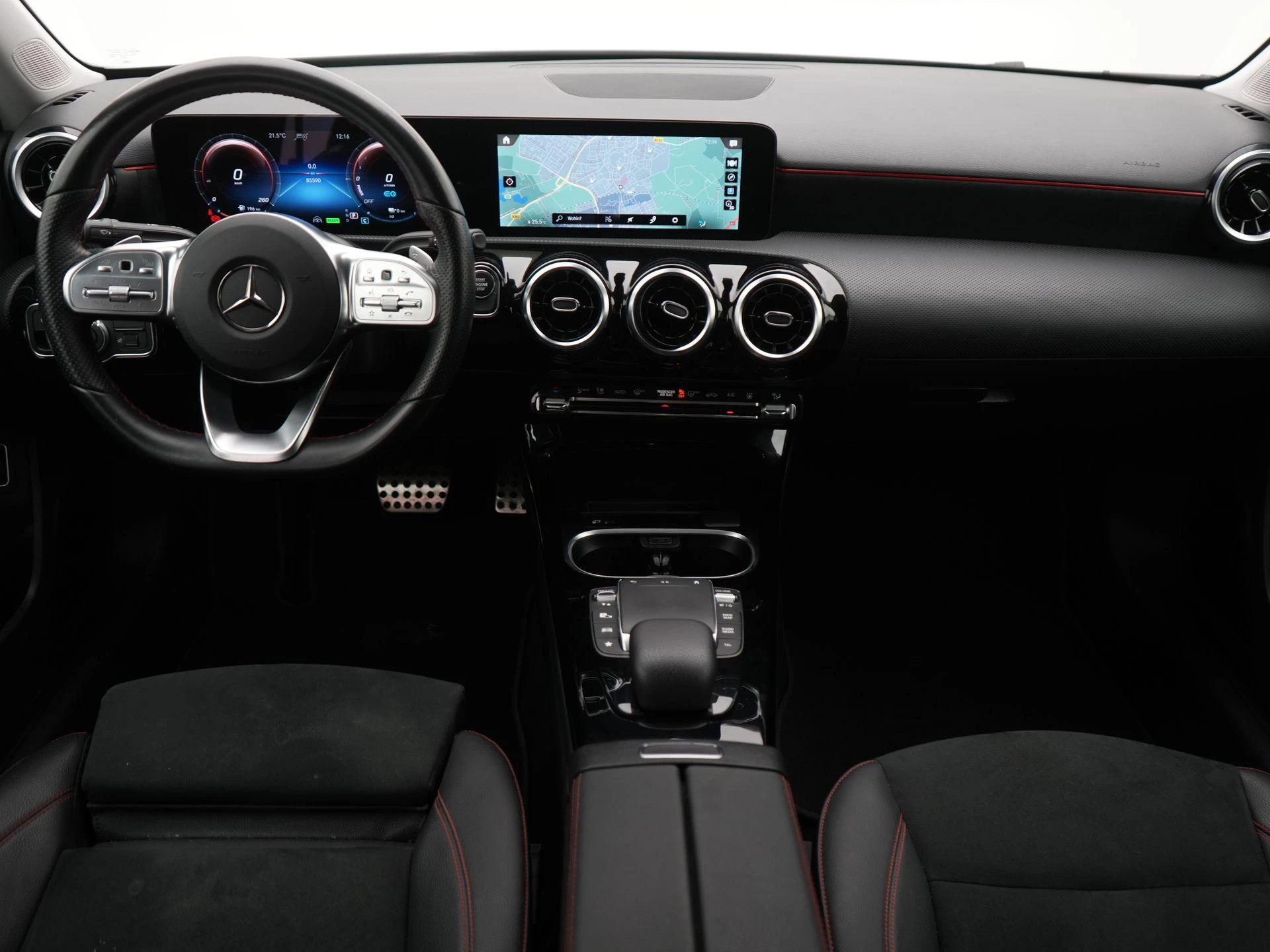 Mercedes-Benz-A-Klasse-image-6