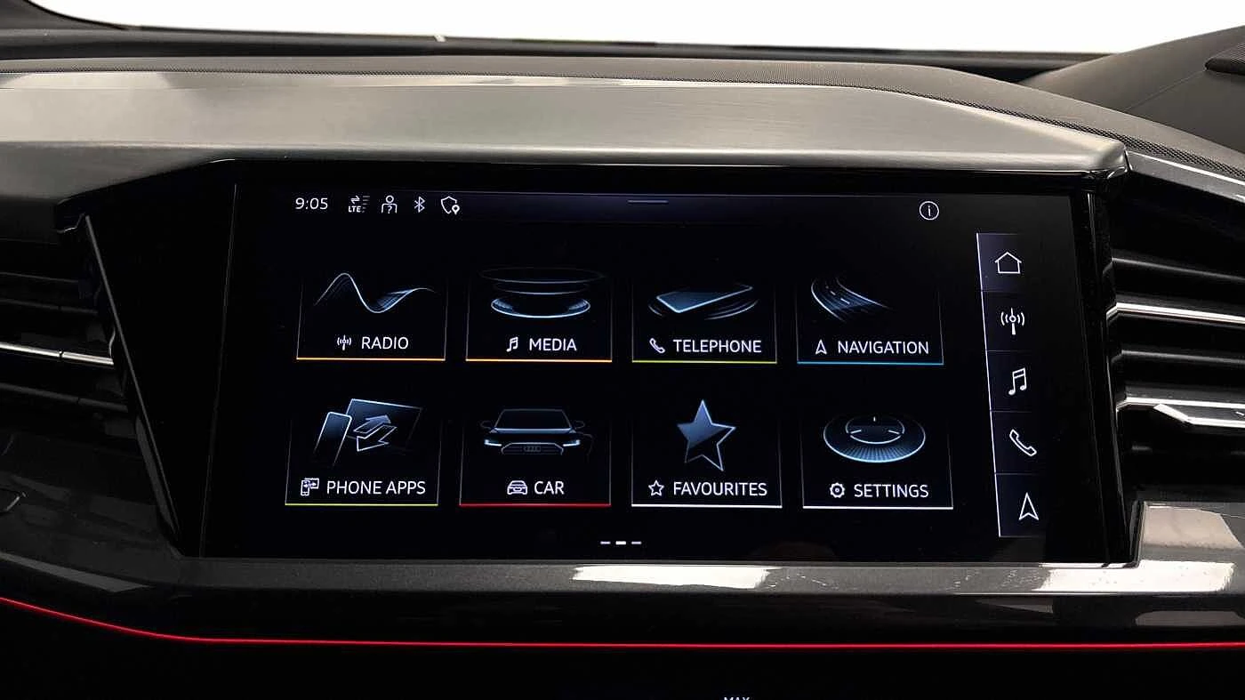 Audi-Q4 e-tron-image-7