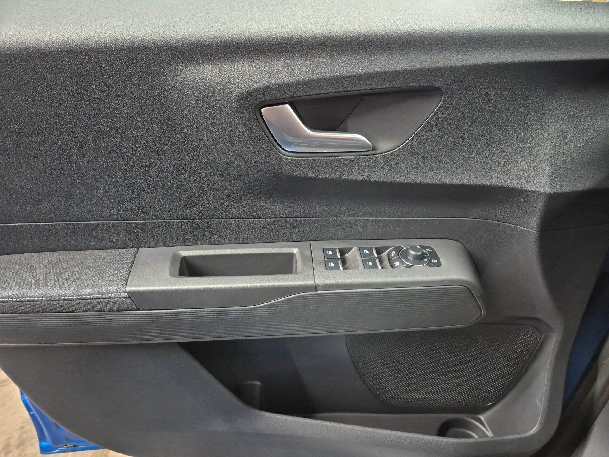 Ford-Tourneo Courier-image-15