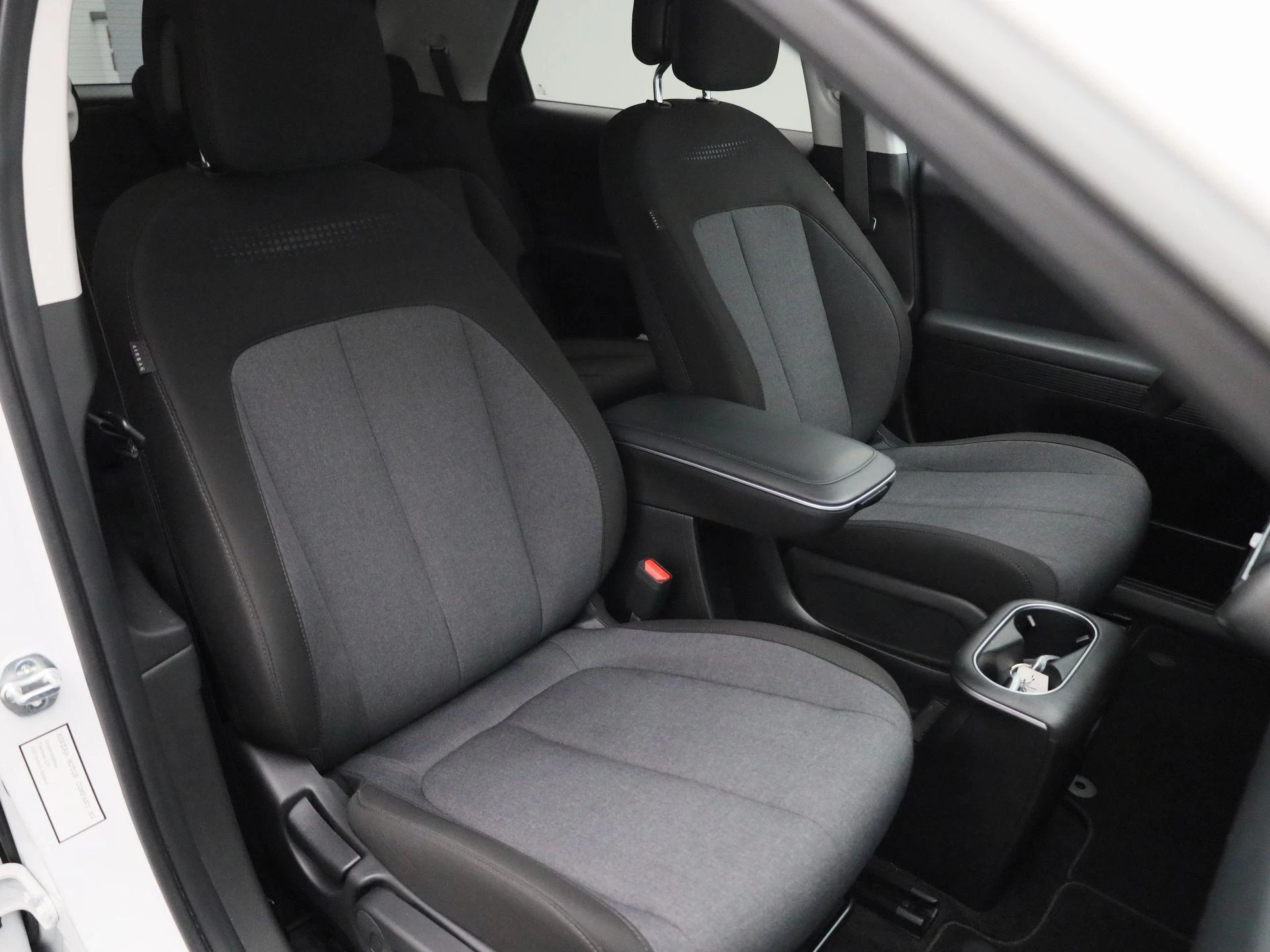 Hyundai-IONIQ 5-image-44