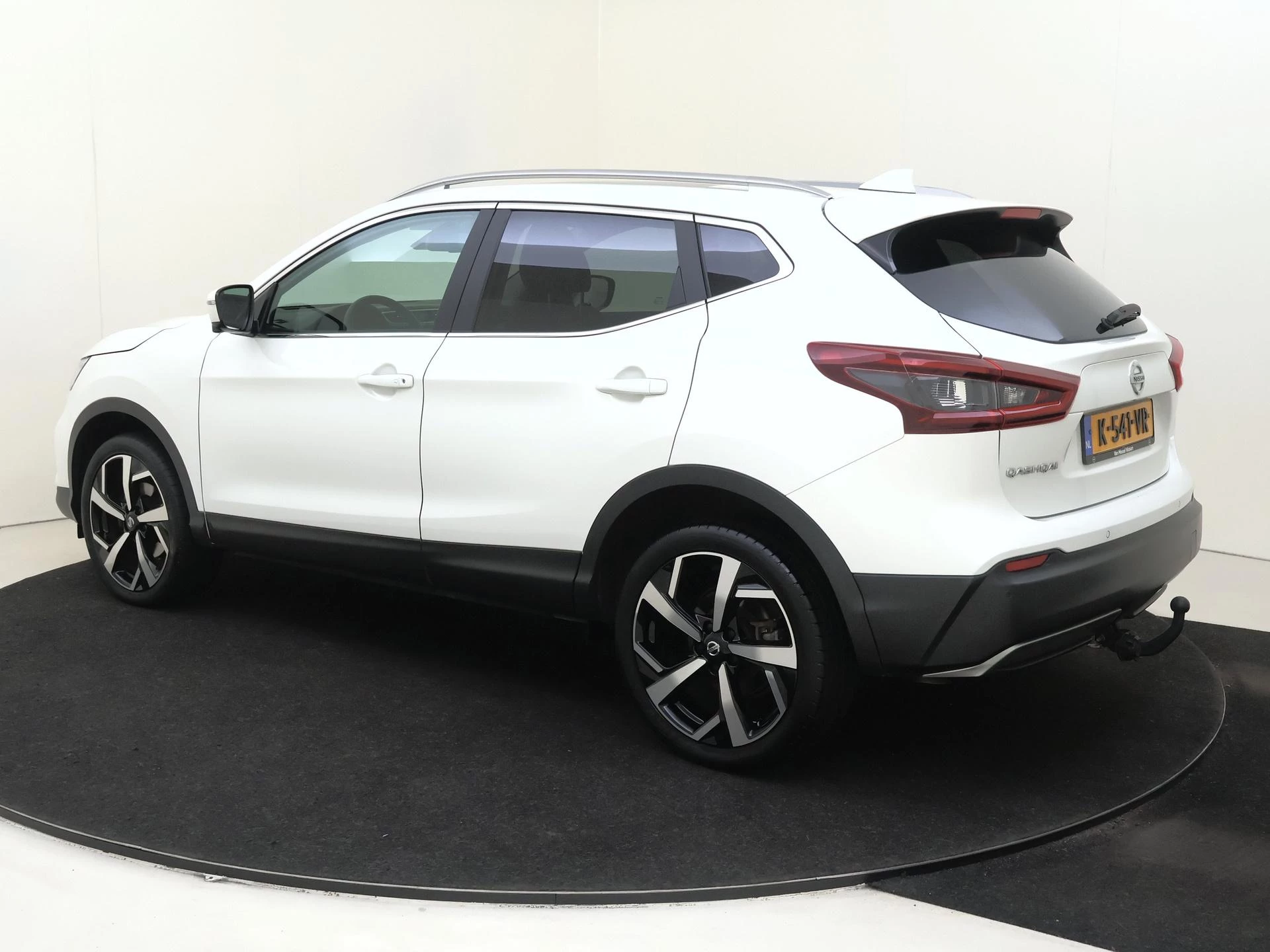 Nissan QASHQAI 1.3 DIG-T Premium Edition