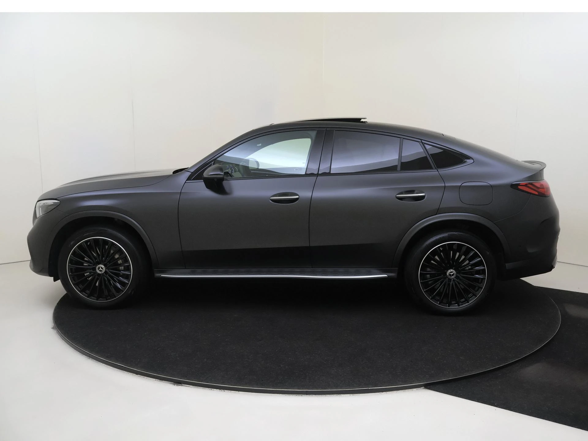 Mercedes-Benz-GLC-image-7