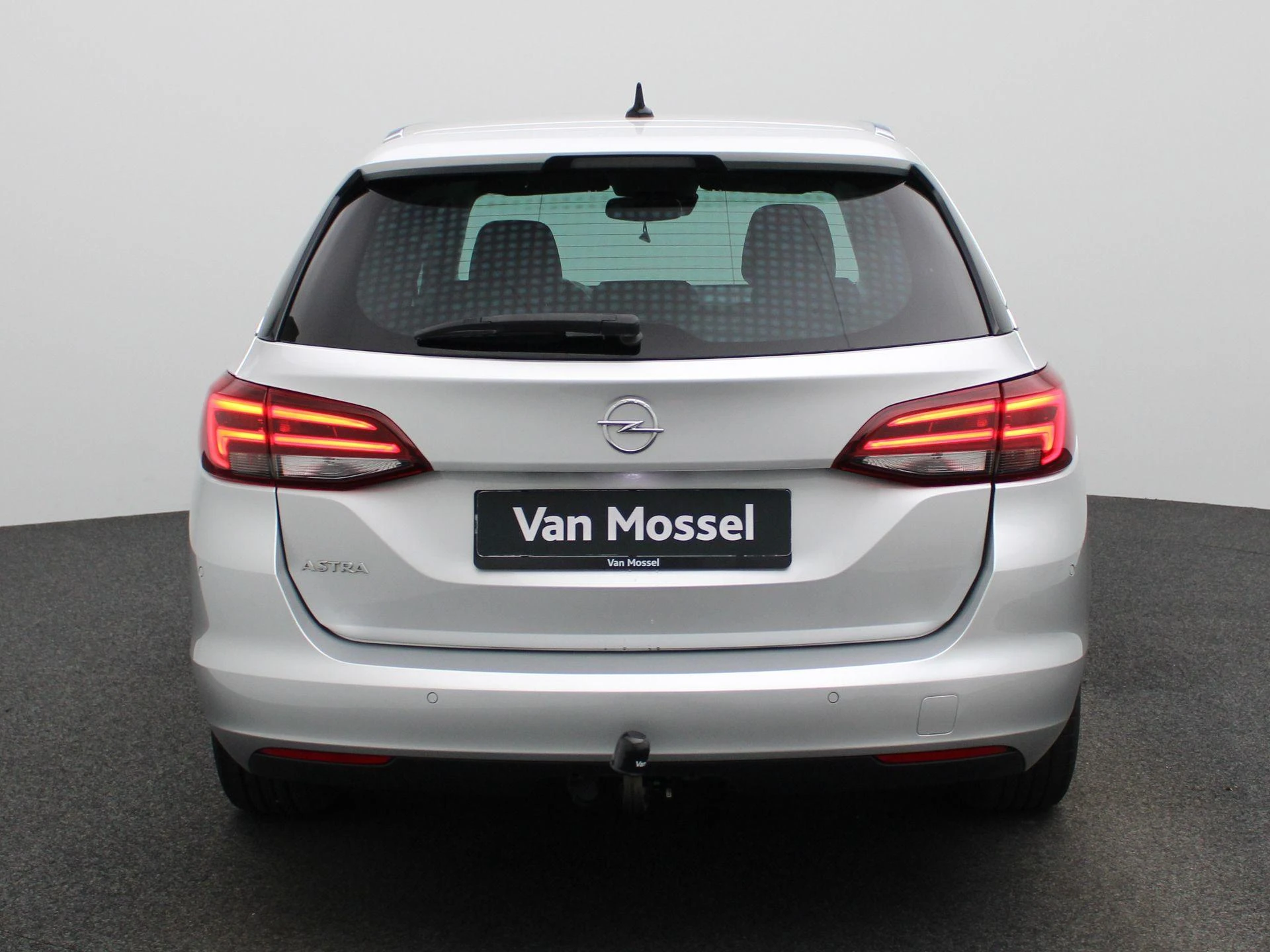 Opel-Astra-image-4