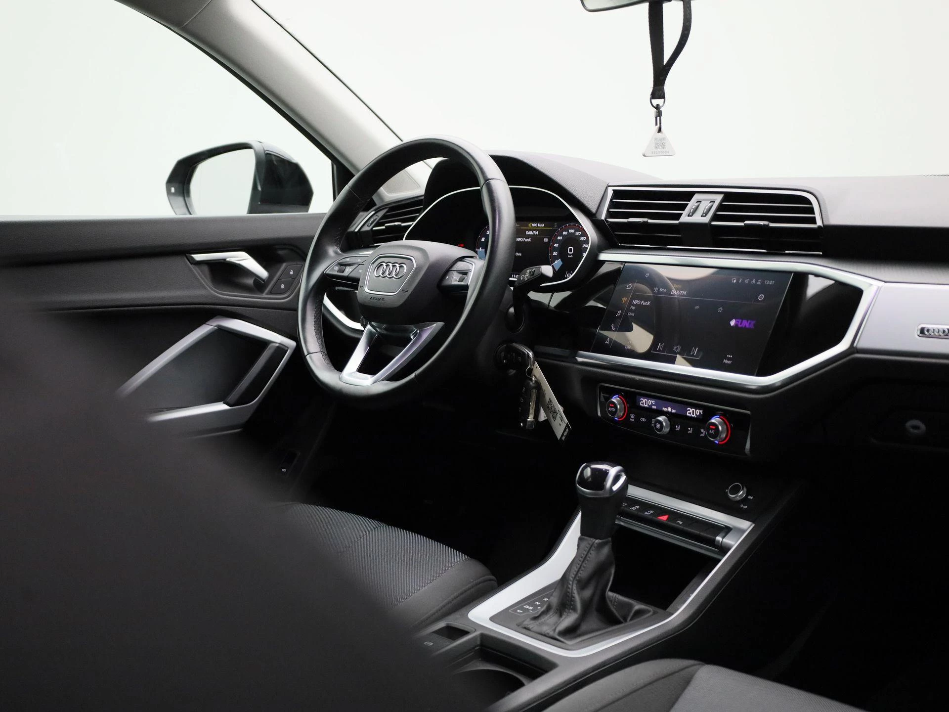 Audi-Q3-image-31