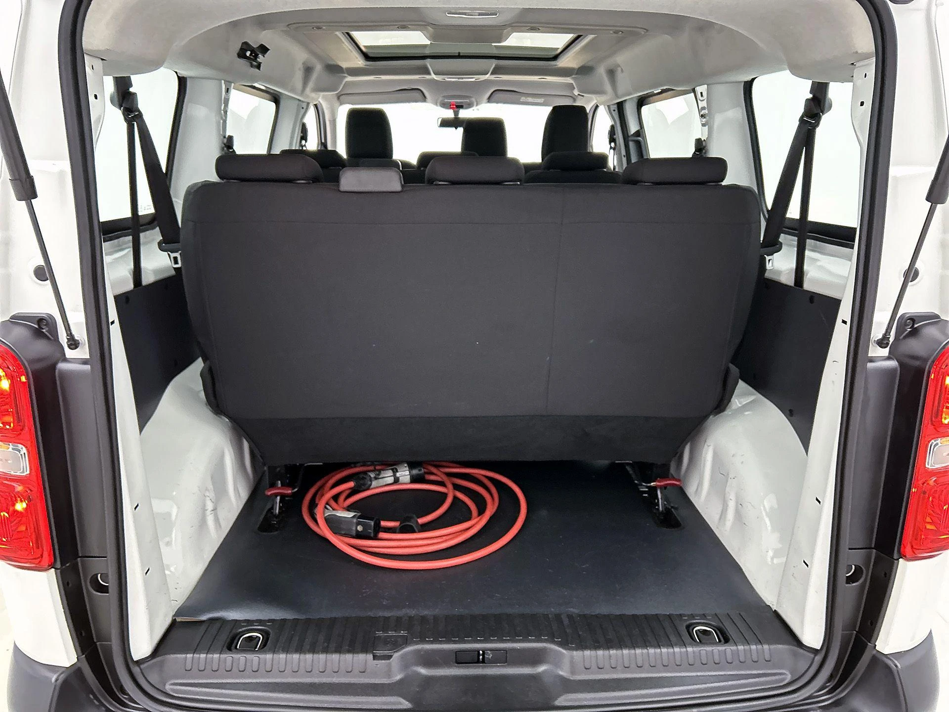 Opel-Vivaro-e-image-17