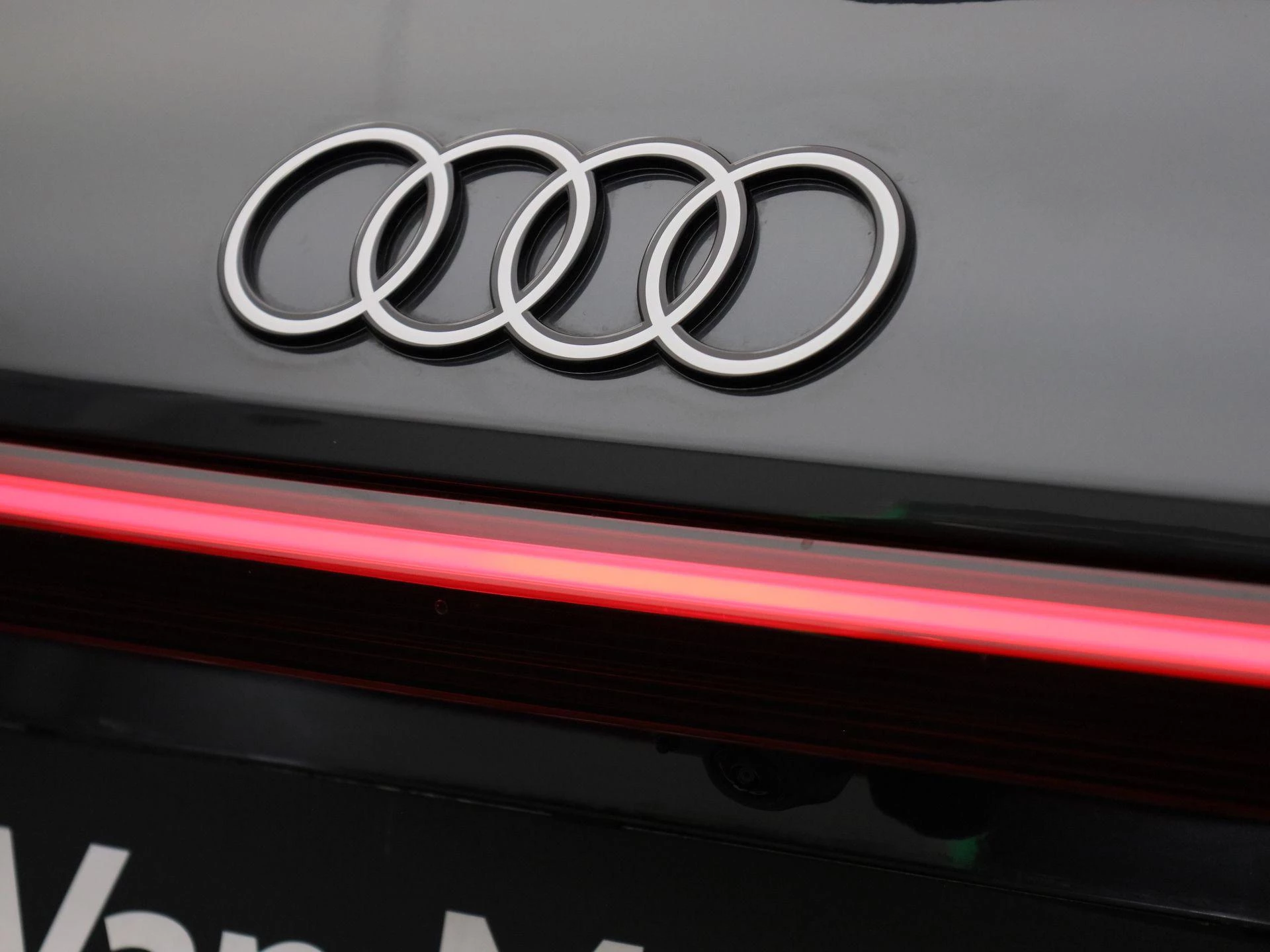 Audi-Q6 e-tron-image-52
