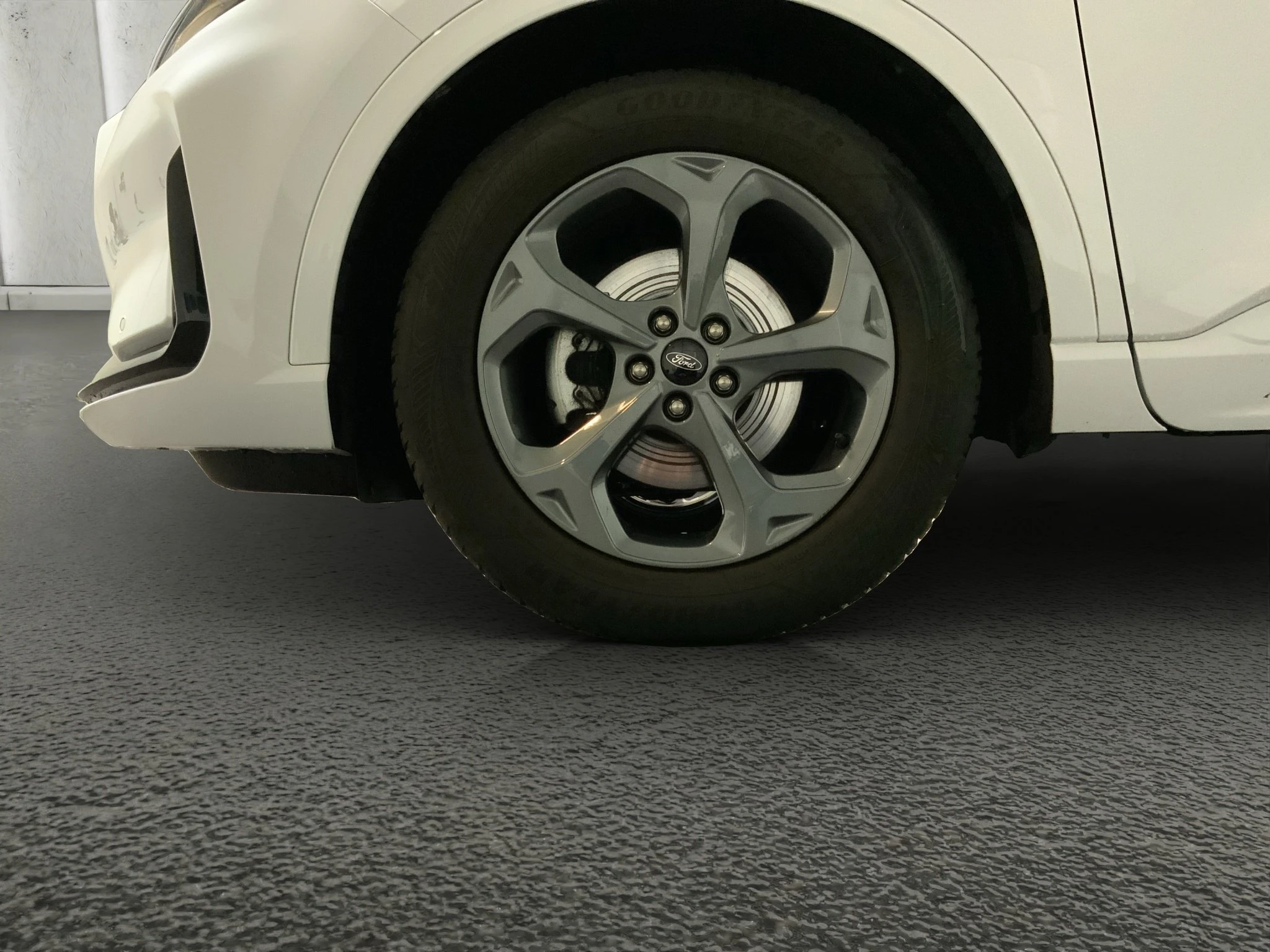 Ford-Kuga-image-8