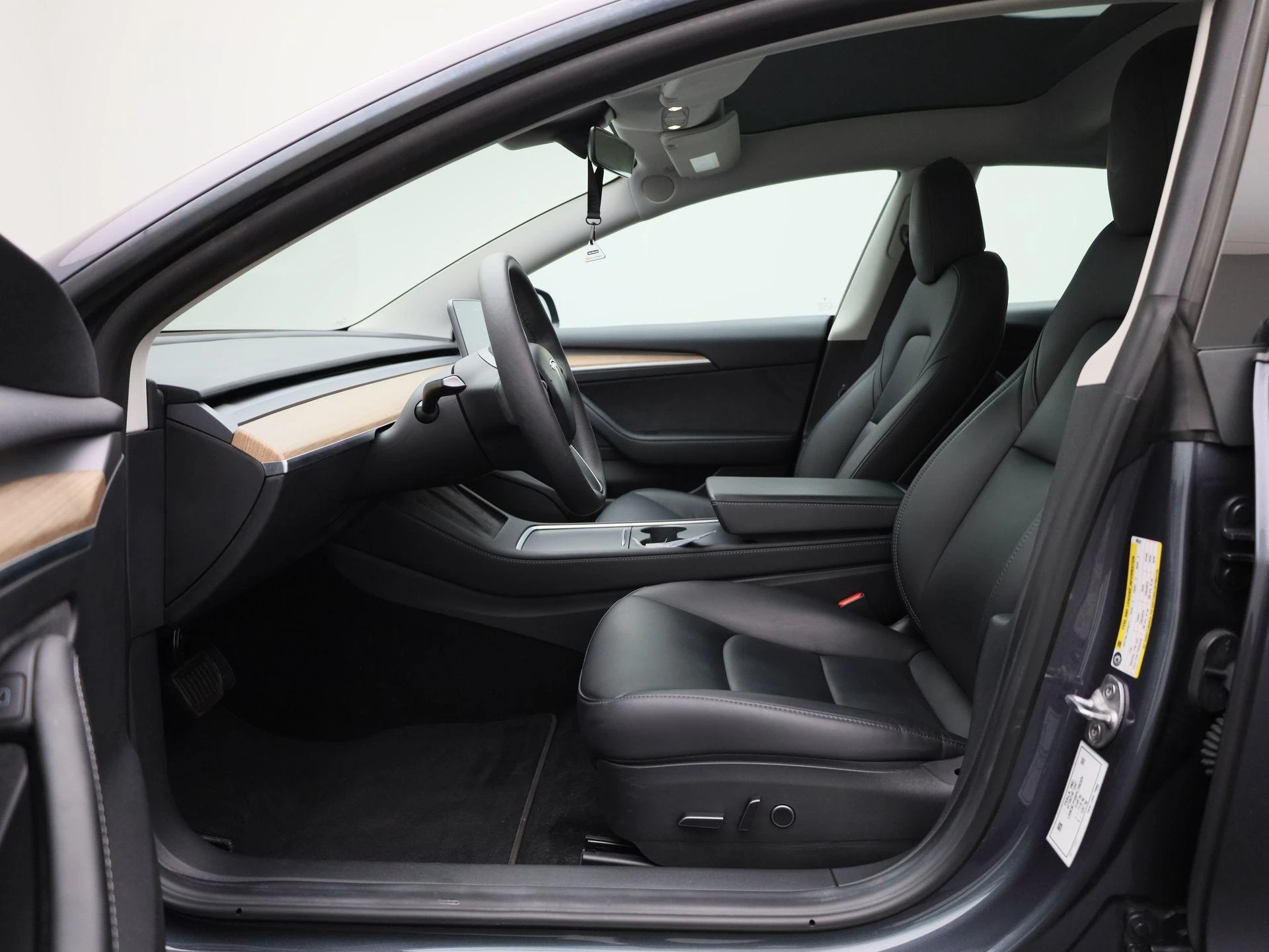 Tesla Model 3 Standard Range Autopilot