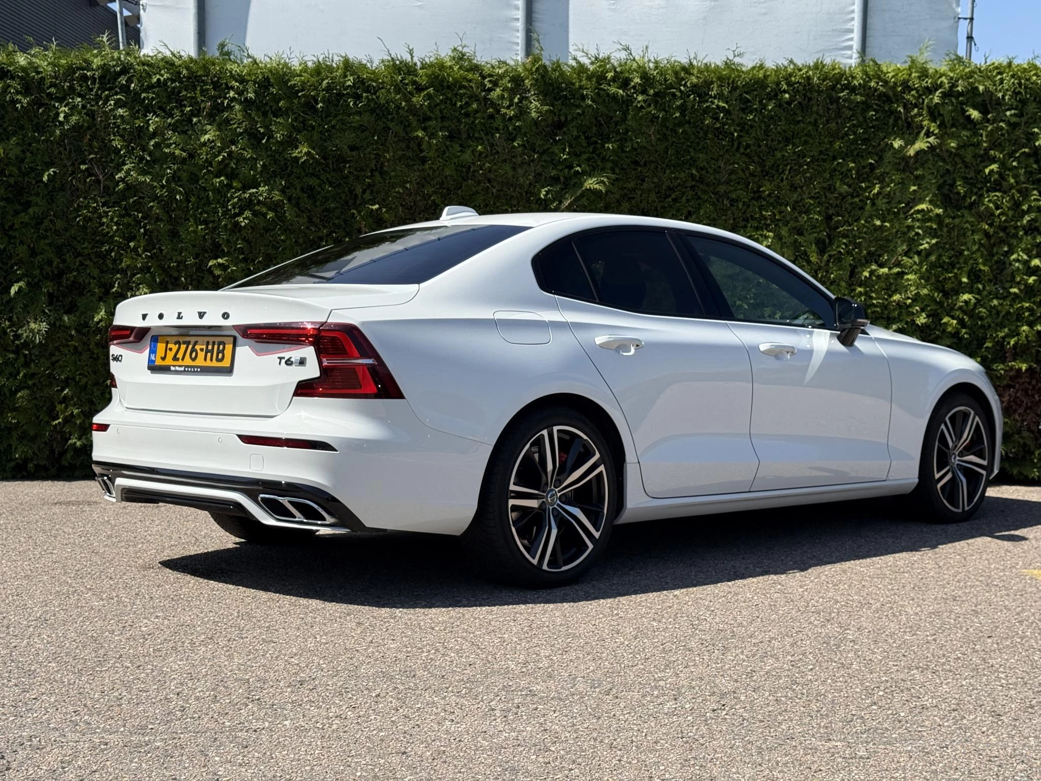 Volvo S60 T6 AWD Twin Engine R-Design