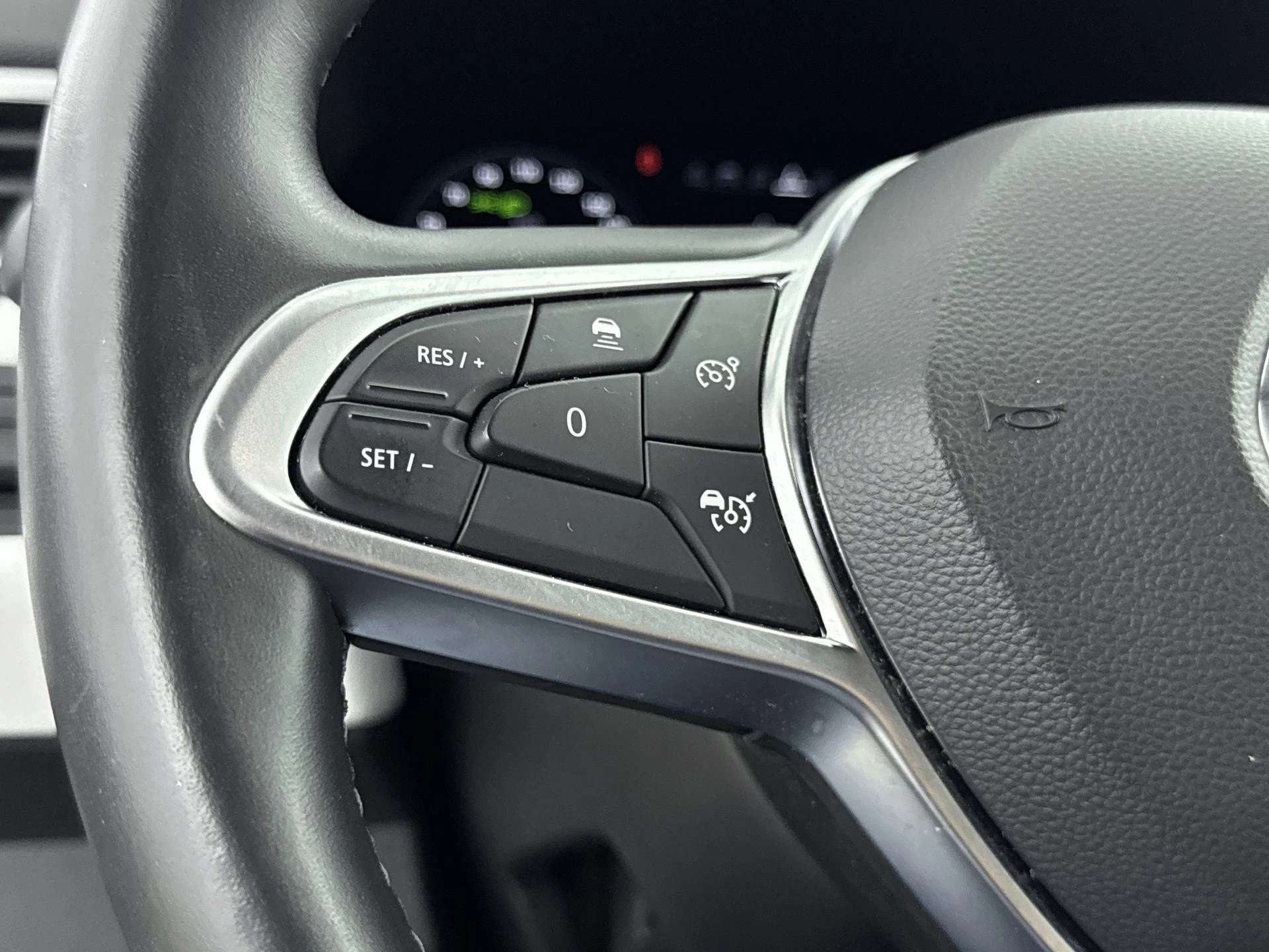 Renault-Clio-image-5