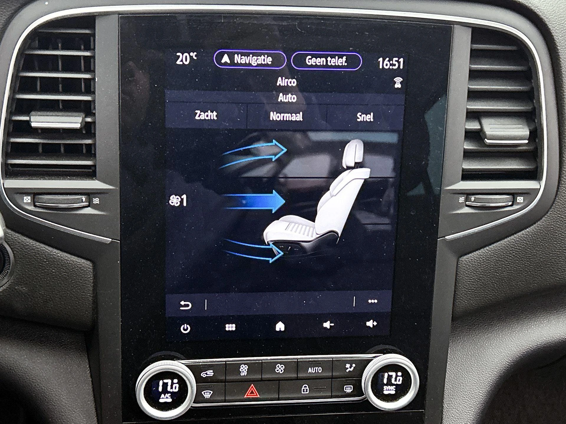 Renault-Megane E-Tech-image-28