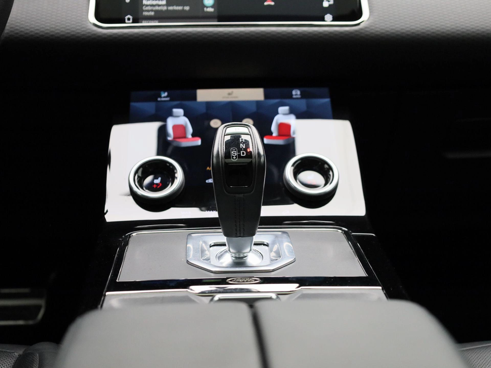 Land Rover Range Rover Evoque D165 MHEV AWD Auto R-Dynamic
