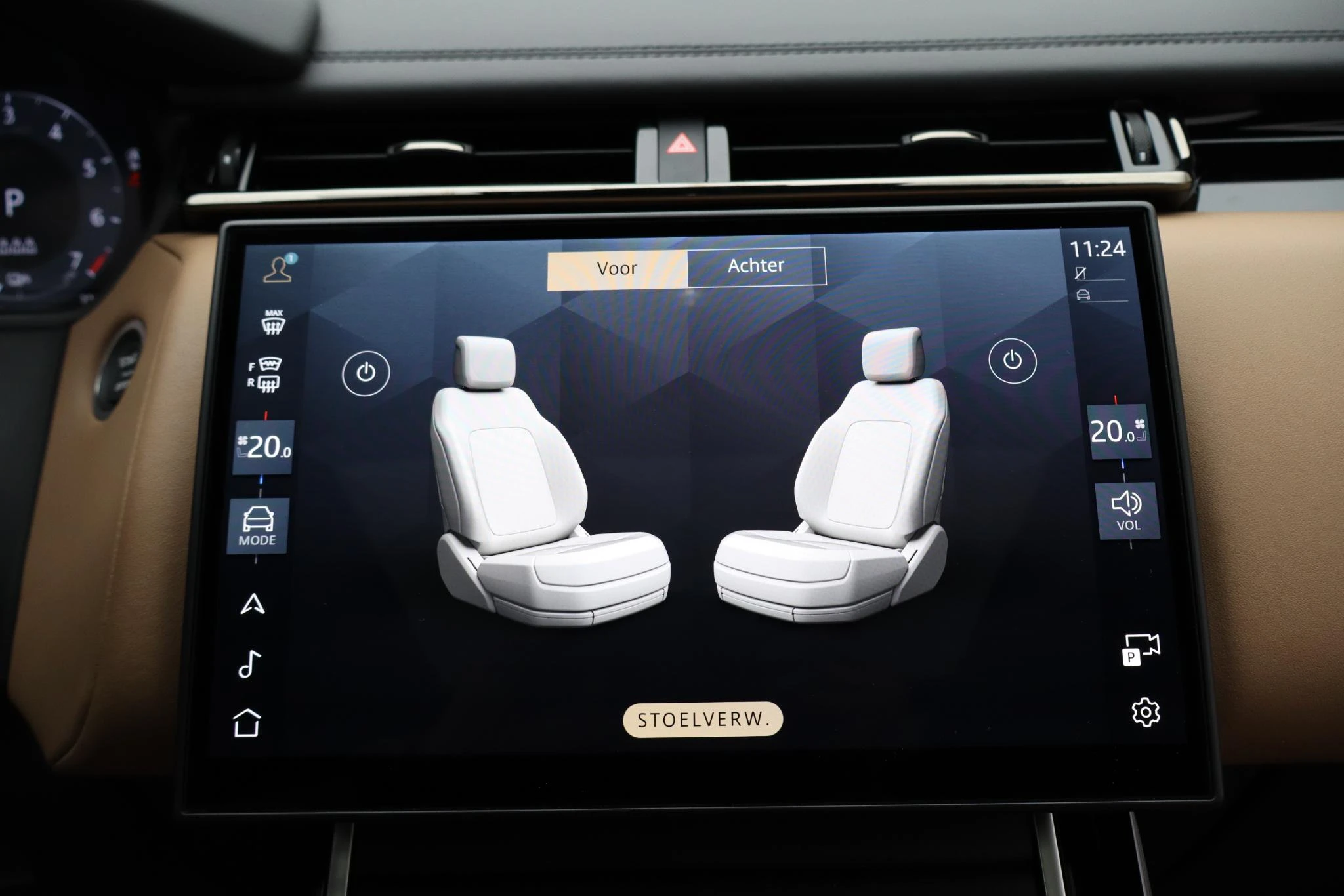 Land Rover-Range Rover Velar-image-22