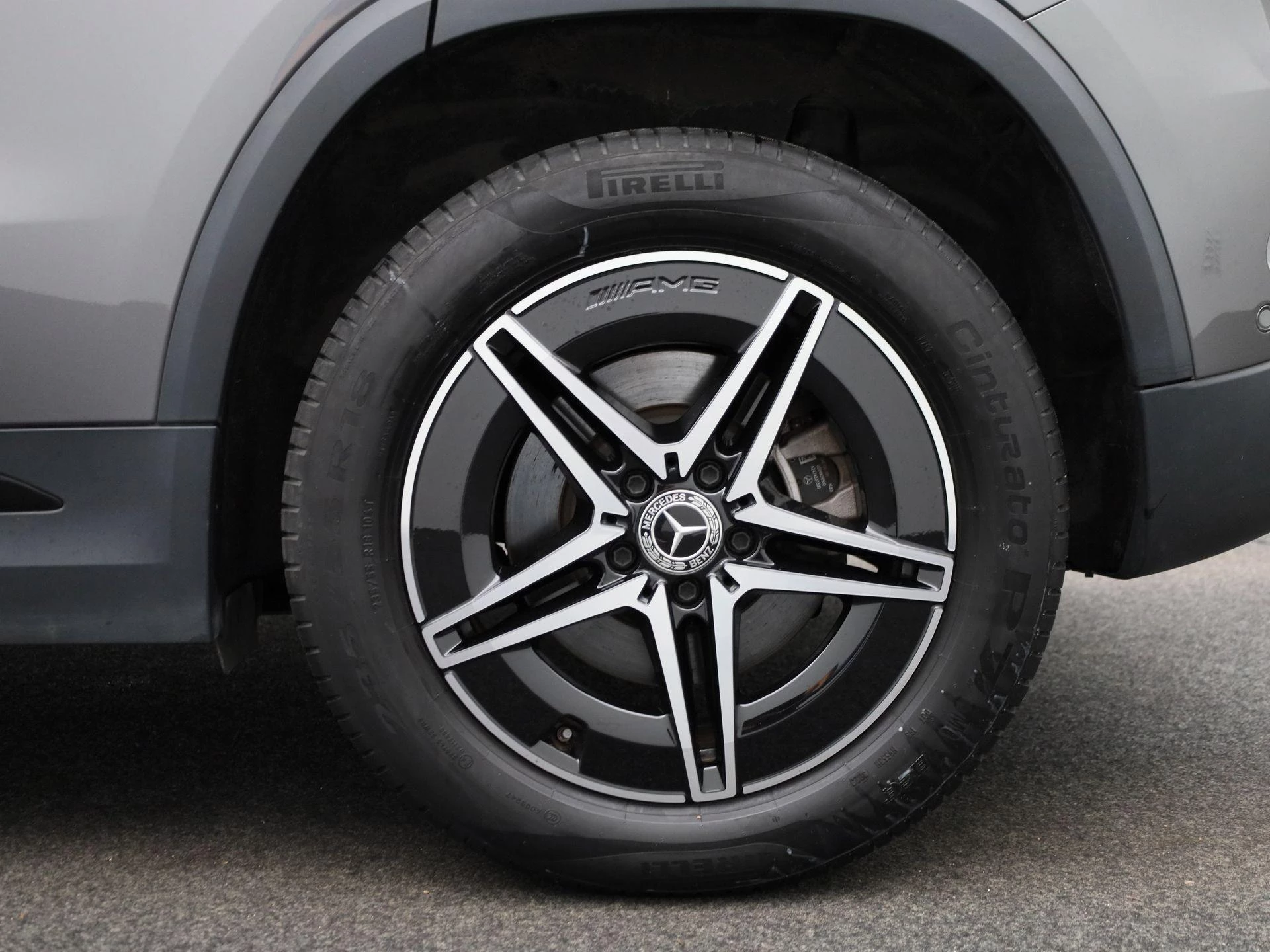 Mercedes-Benz-EQA-image-12