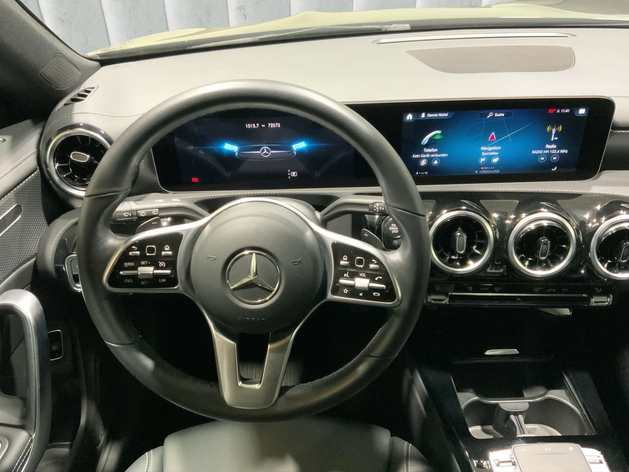 Mercedes-Benz-CLA-image-11