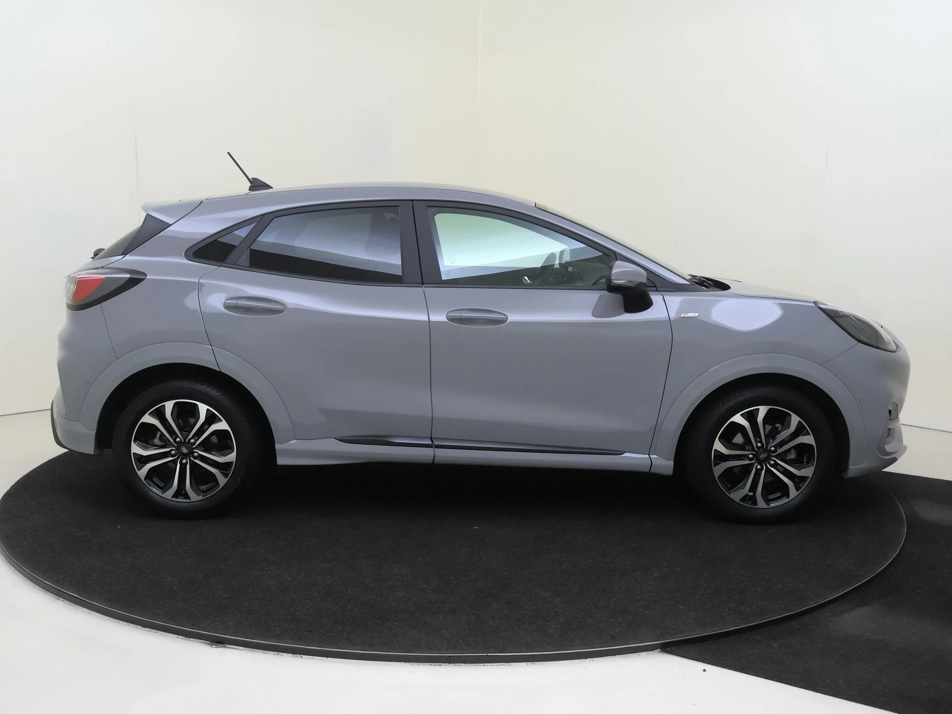 Ford-Puma-image-8