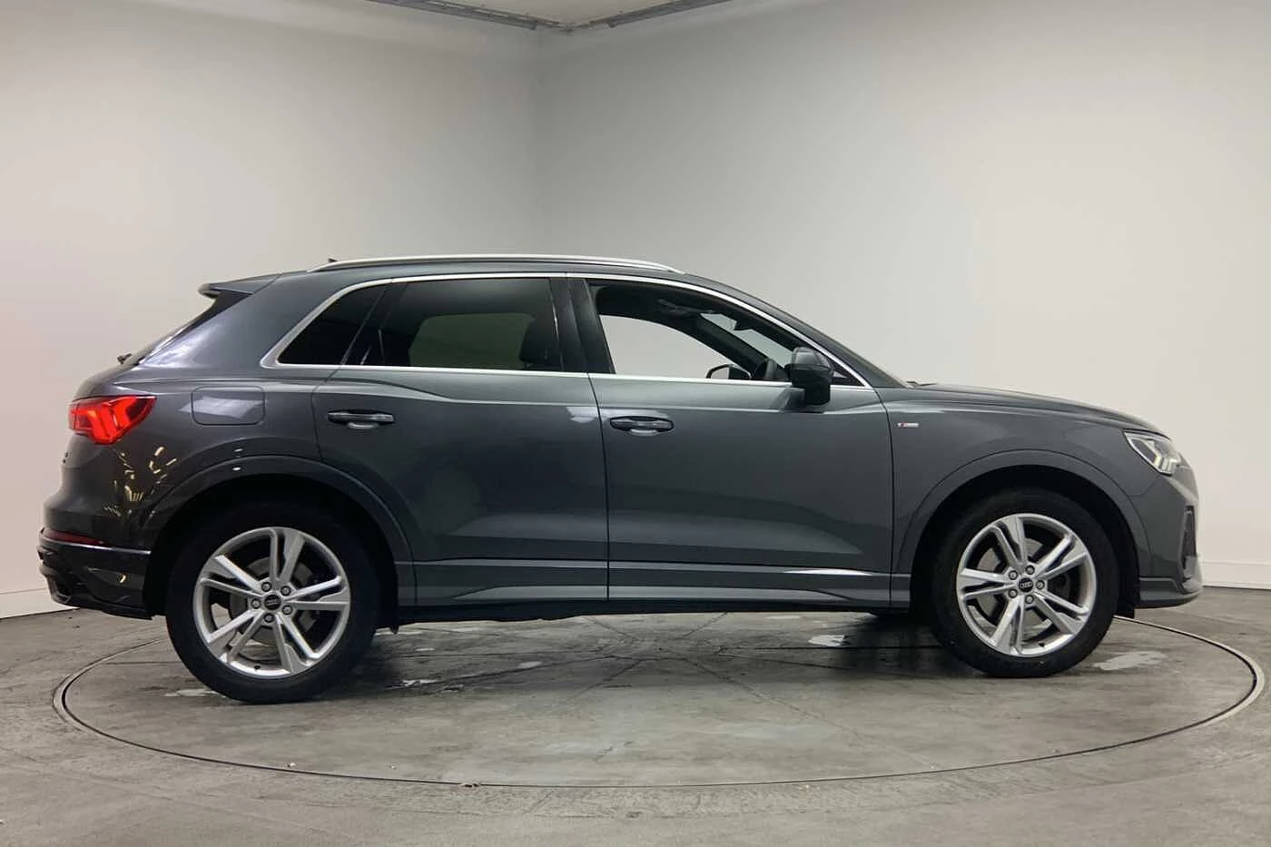 Audi-Q3-image-3