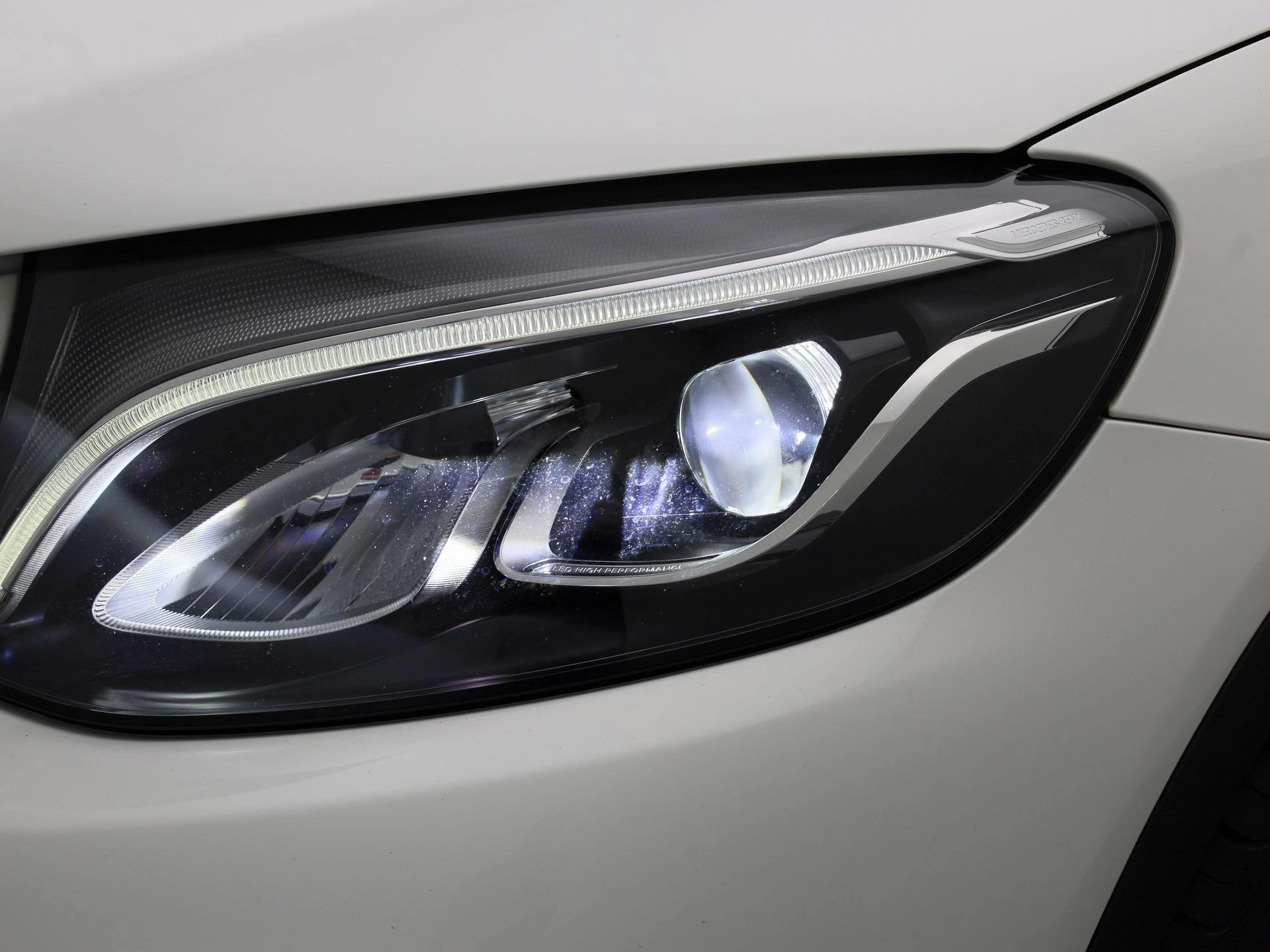 Mercedes-Benz-GLC-image-13