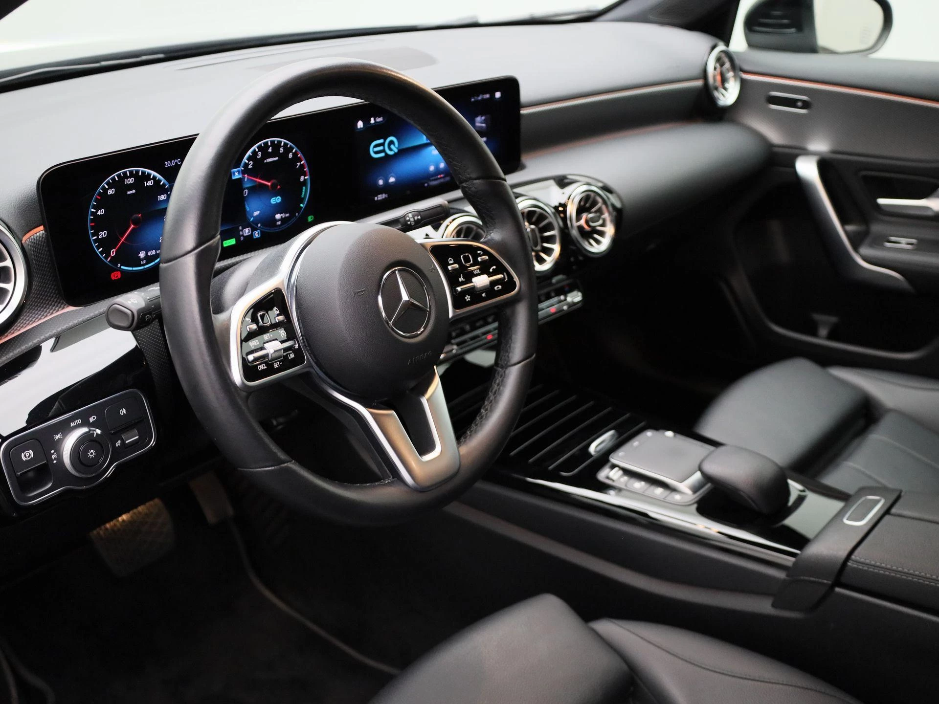 Mercedes-Benz-A-Klasse-image-27