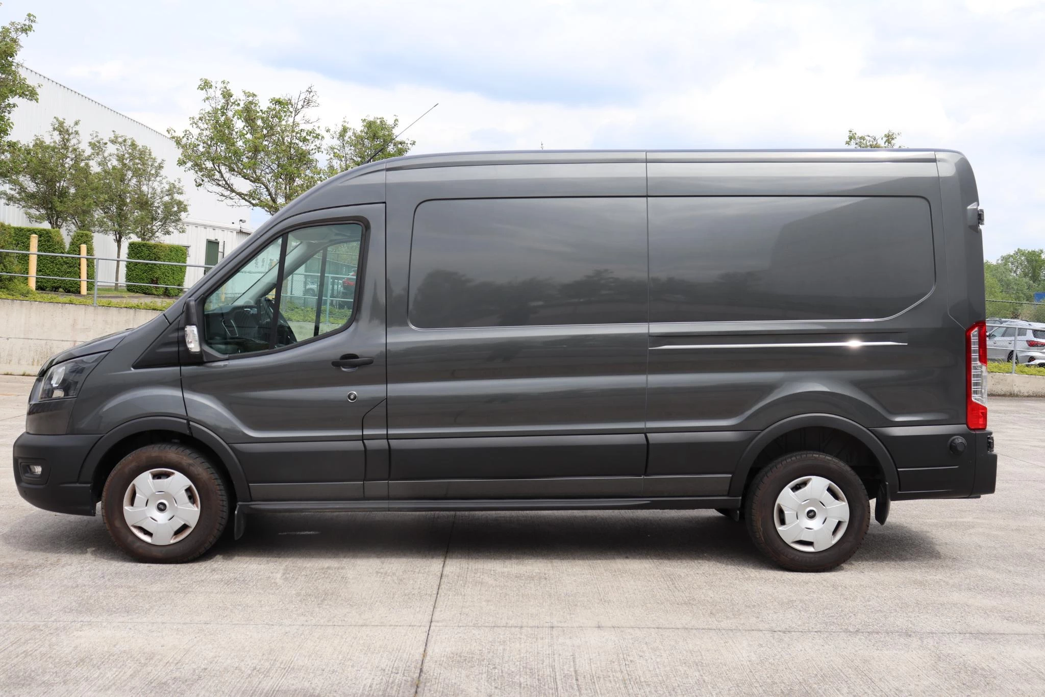 Ford Transit 350L 2.0TD 165pk 121kW A8 Trend