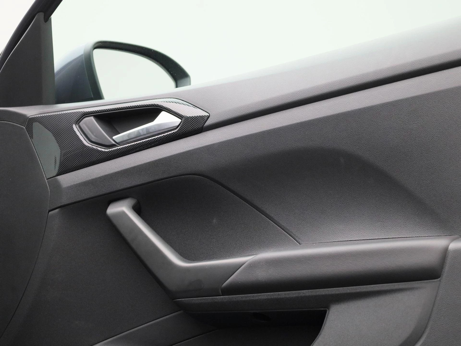 Volkswagen-T-Cross-image-34