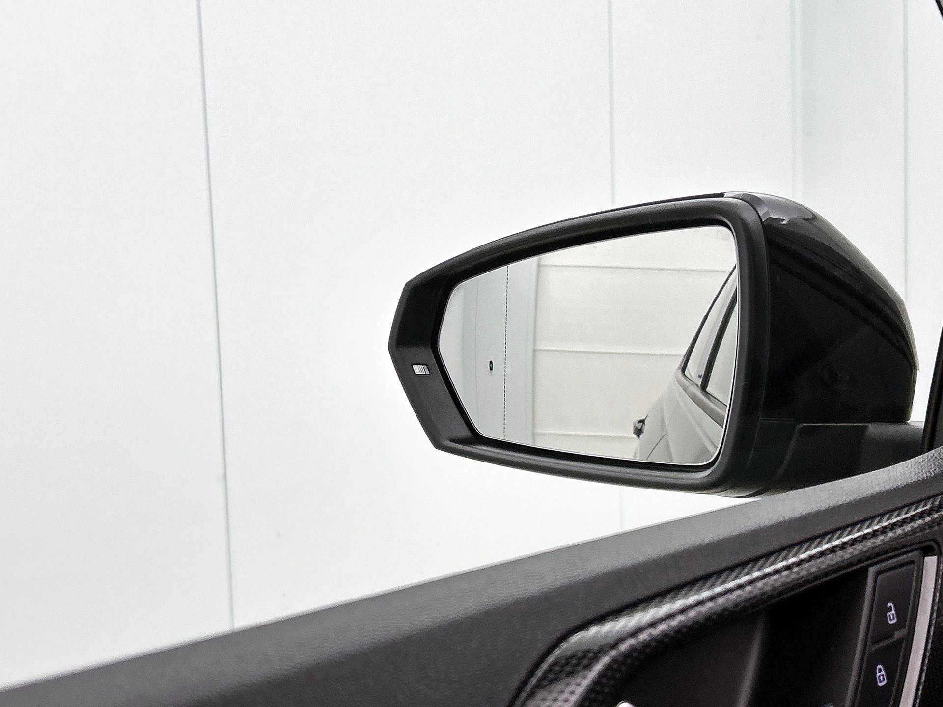 Volkswagen-Polo-image-19