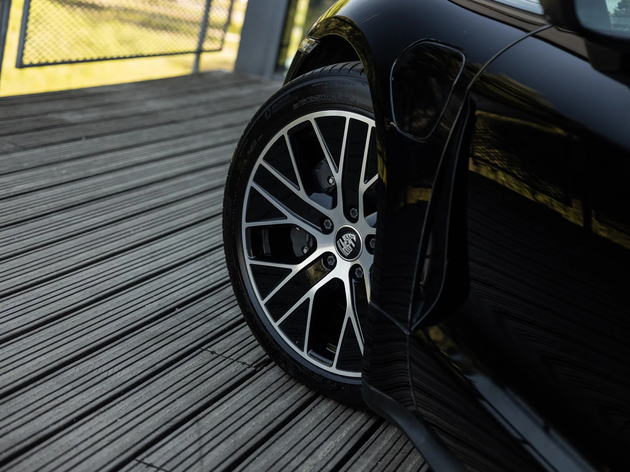 Porsche Taycan Performance 84 kWh