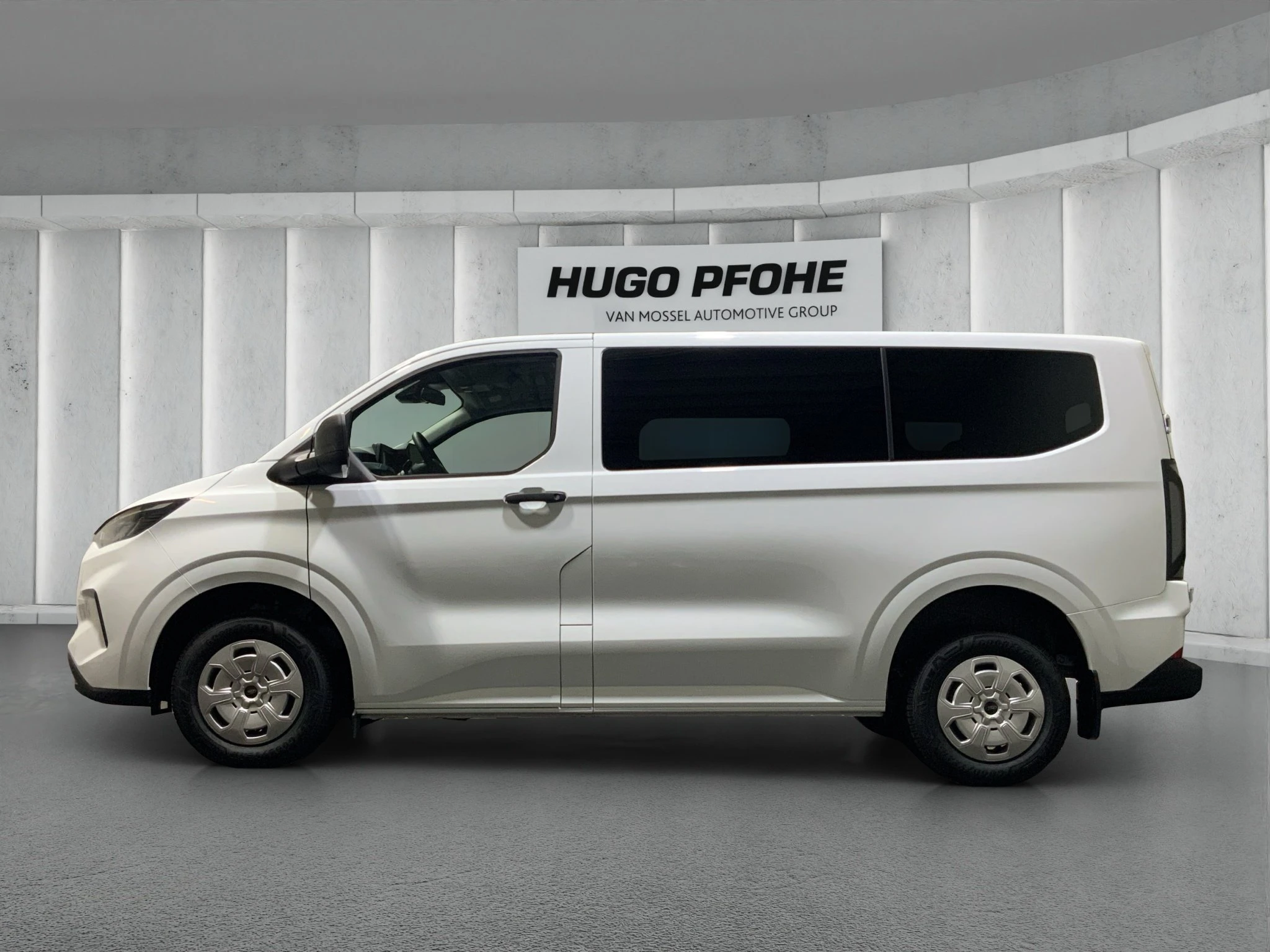 Ford-Transit Custom-image-1